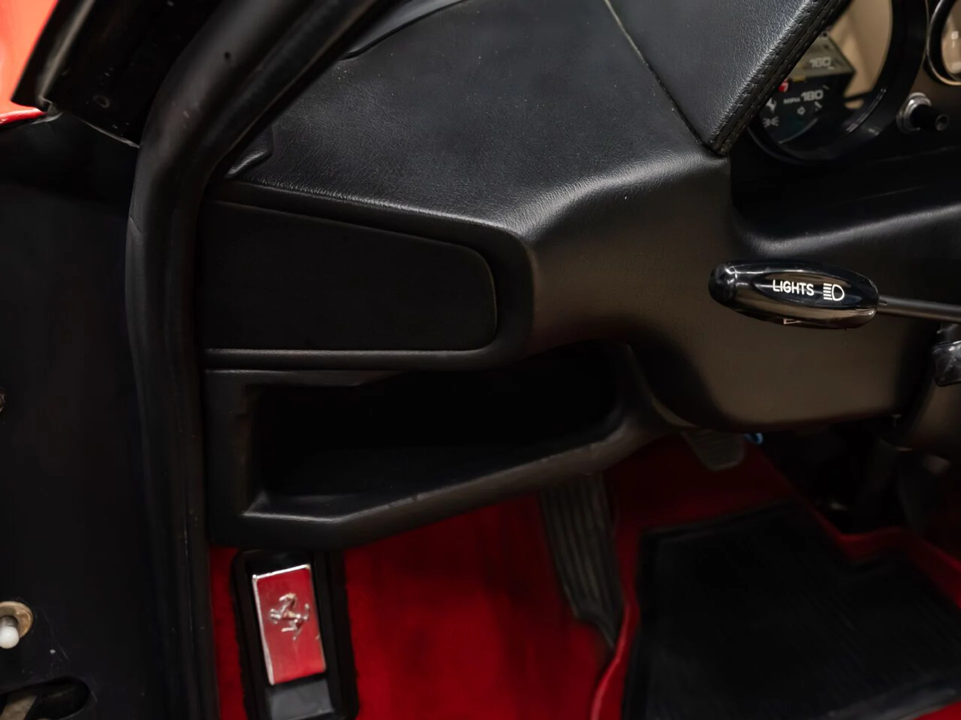 mph093_2722644253_ferrari_308_gtsi_1982_9e235e4d8f