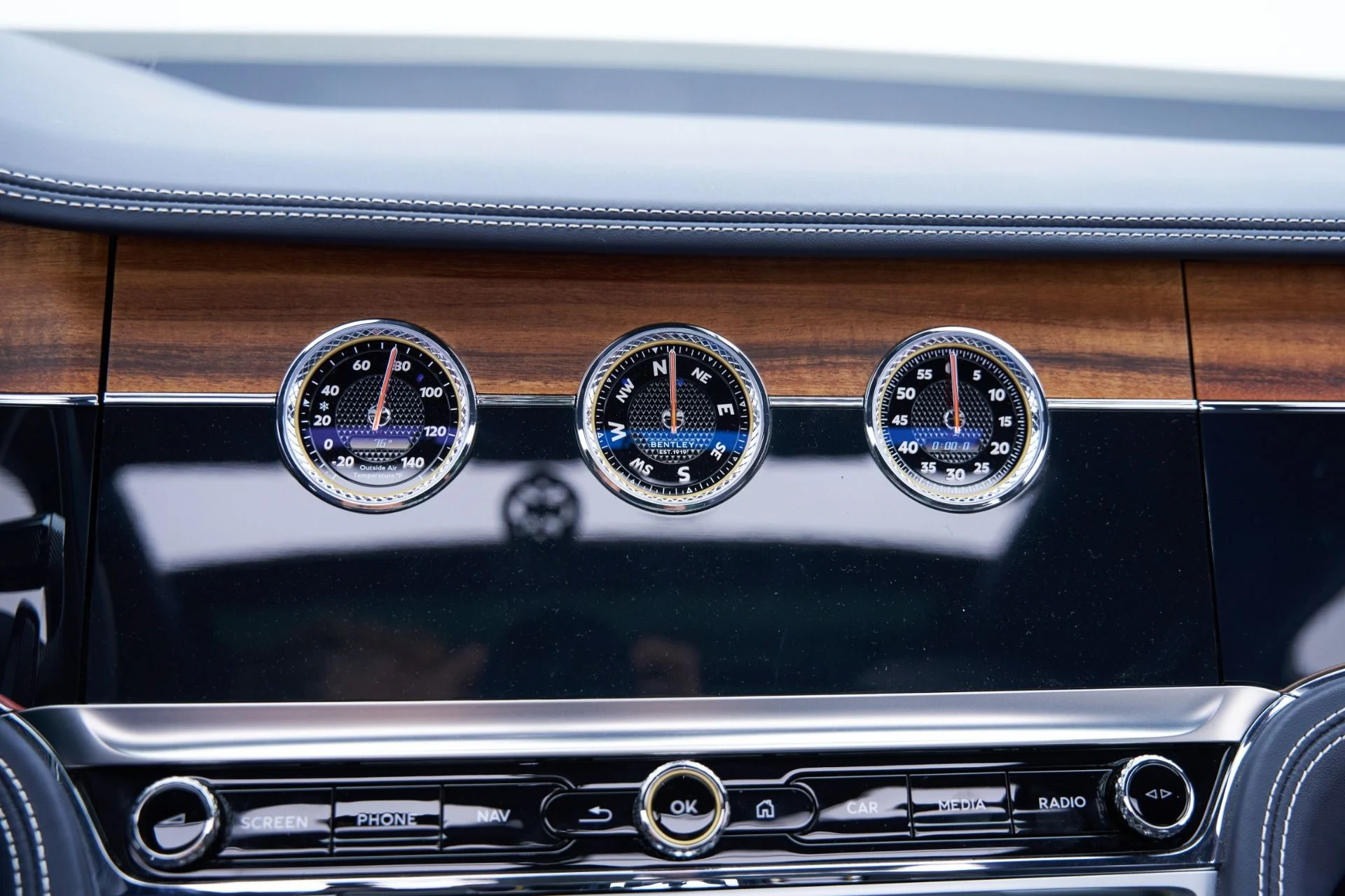 mph093_272625439_Used_2025_Bentley_Flying_Spur_Speed_1792601384_3389c931da