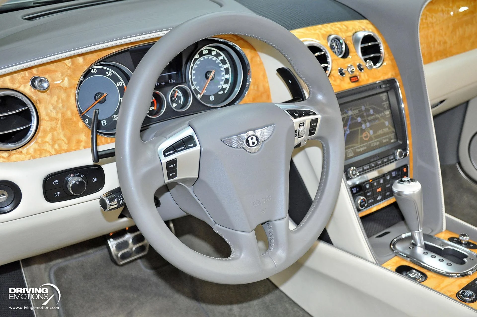 mph093_2764668553_886_p94_l_ca6ffd5779