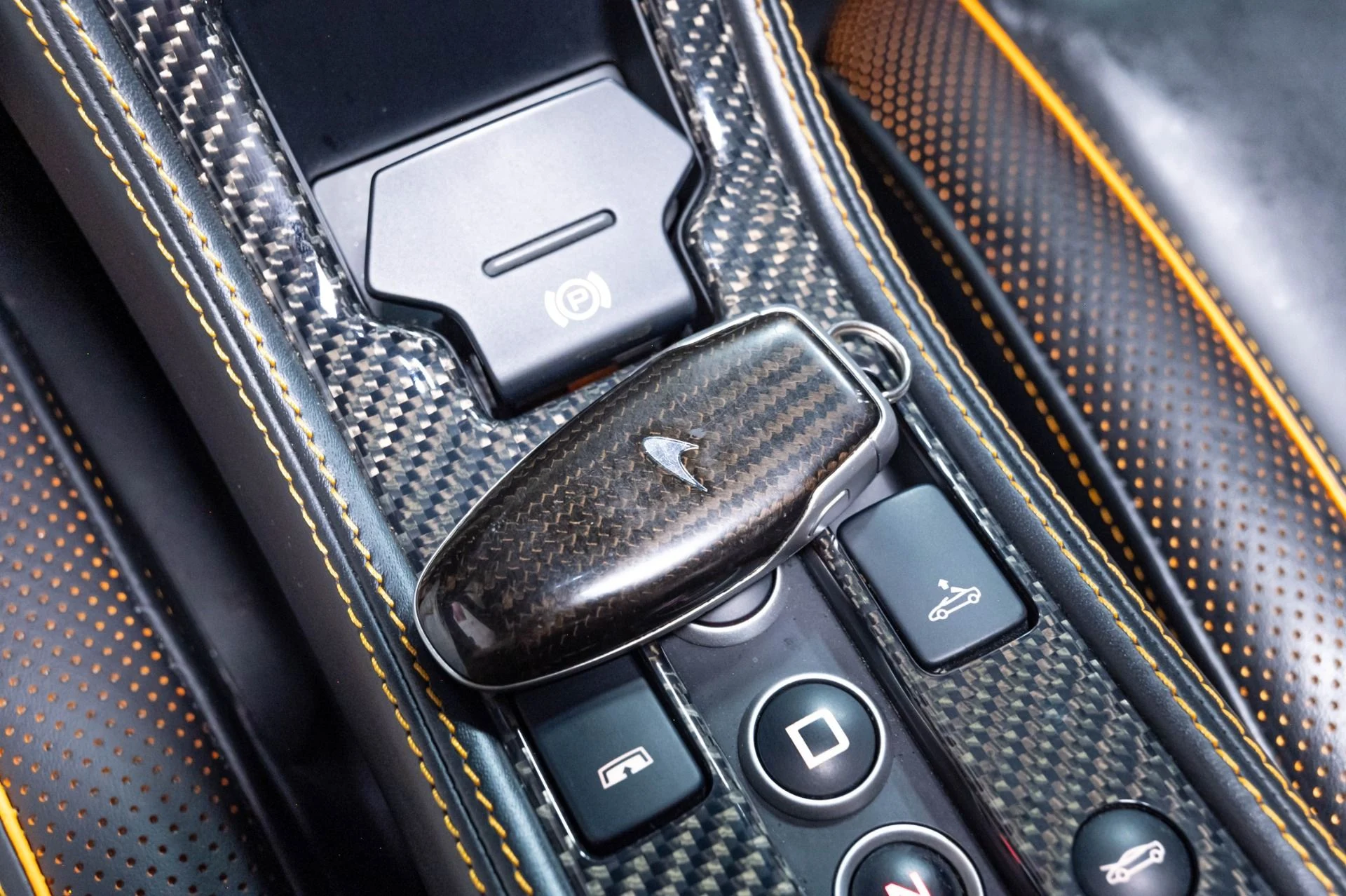 mph093_278998640_Used_2015_Mc_Laren_650_S_Spider_1784647983_7ca01f2bf7