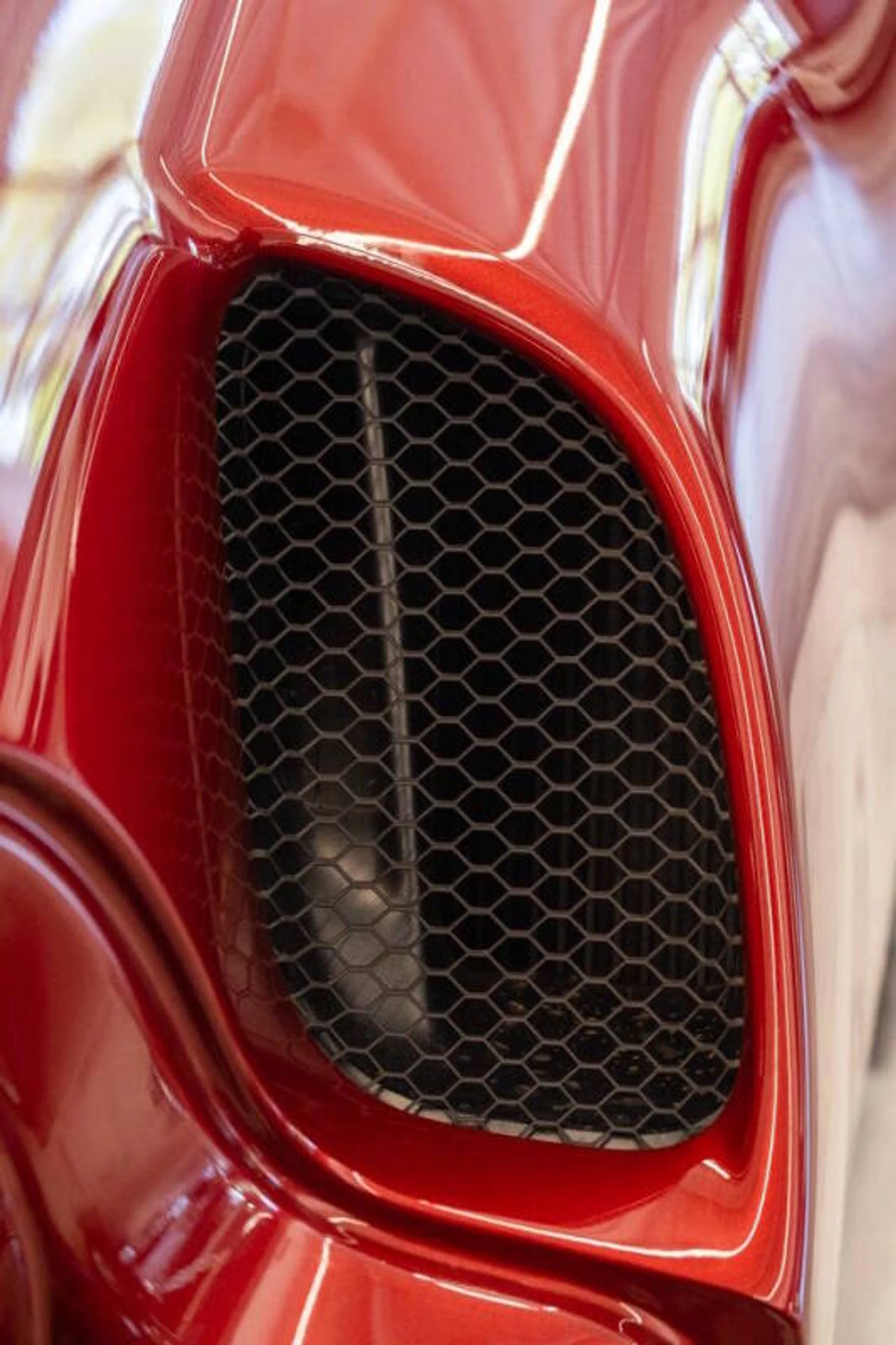 mph093_2882839603_2025_ferrari_296_gtb_base_2dr_coupe_ba8efdbc5c