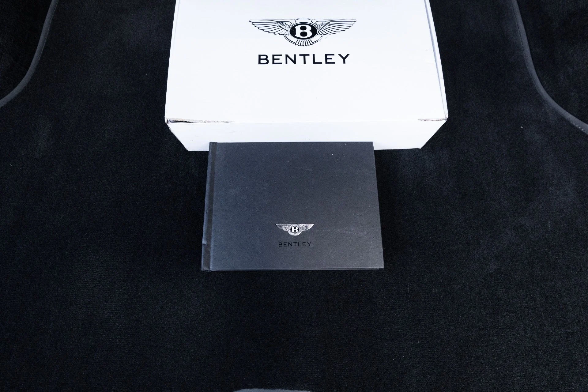 mph093_2980468458_Used_2023_Bentley_Flying_Spur_S_V8_1778782784_7997f4a93a