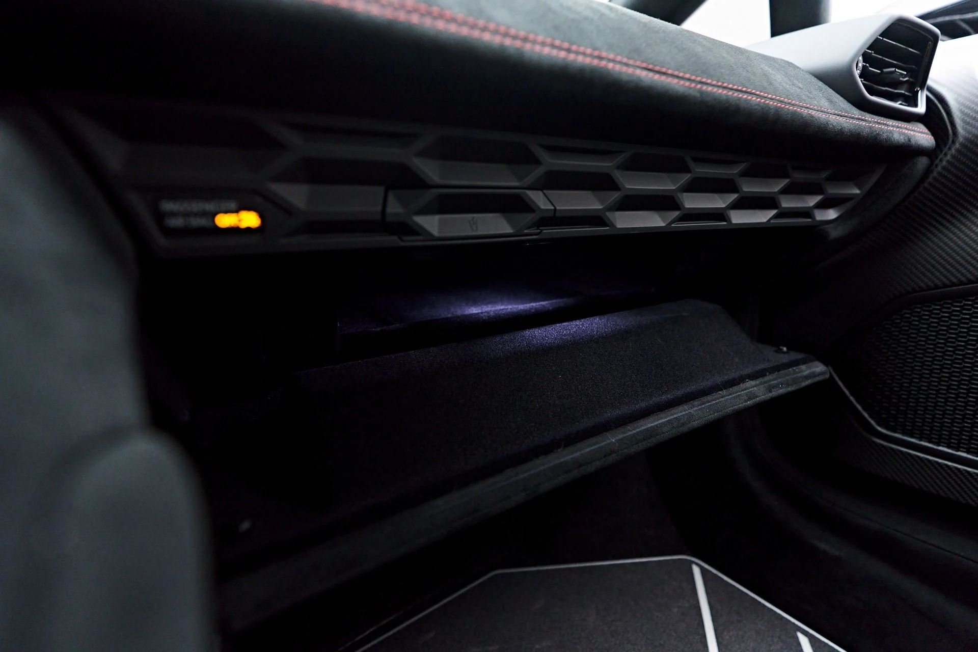 mph093_3043749500_Used_2023_Lamborghini_Huracan_STO_Base_1754673404_5c833c94ca