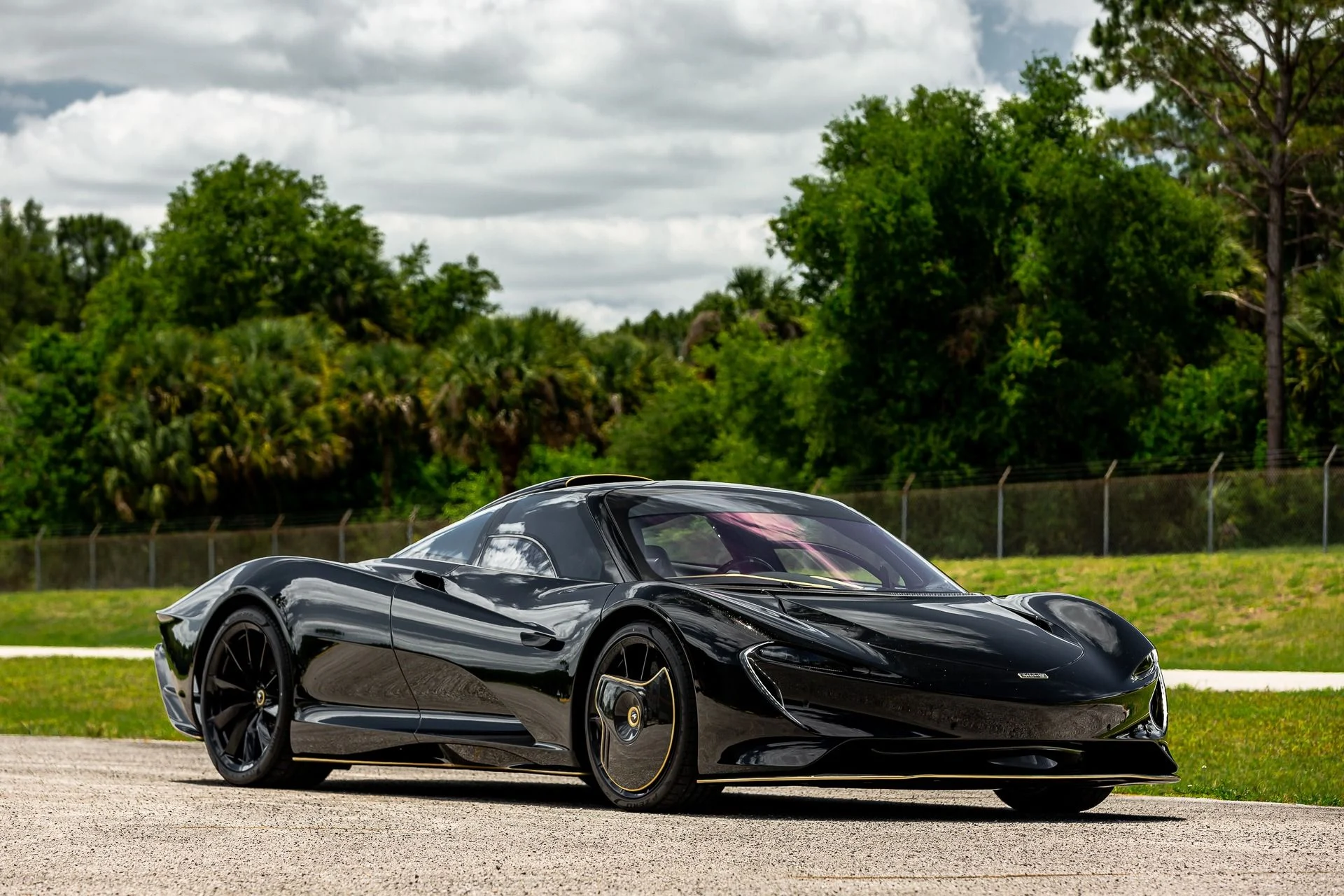 mph093_3095650526_Used_2020_Mc_Laren_Speedtail_XP_10_Bespoke_a6c7991c4a