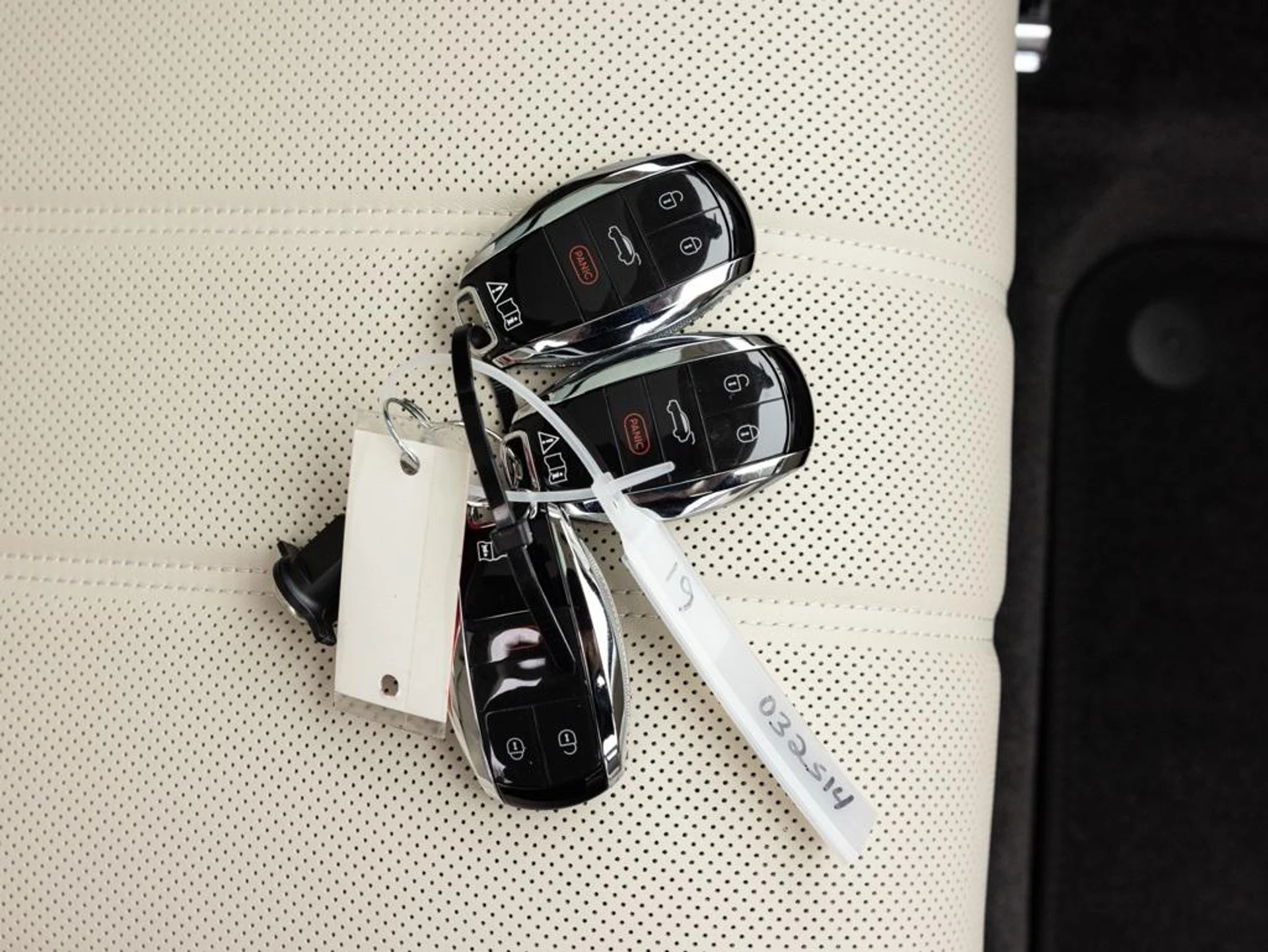 mph093_3253437342_480417656_693907d9be3adbc4f79da696_3ea495c17f