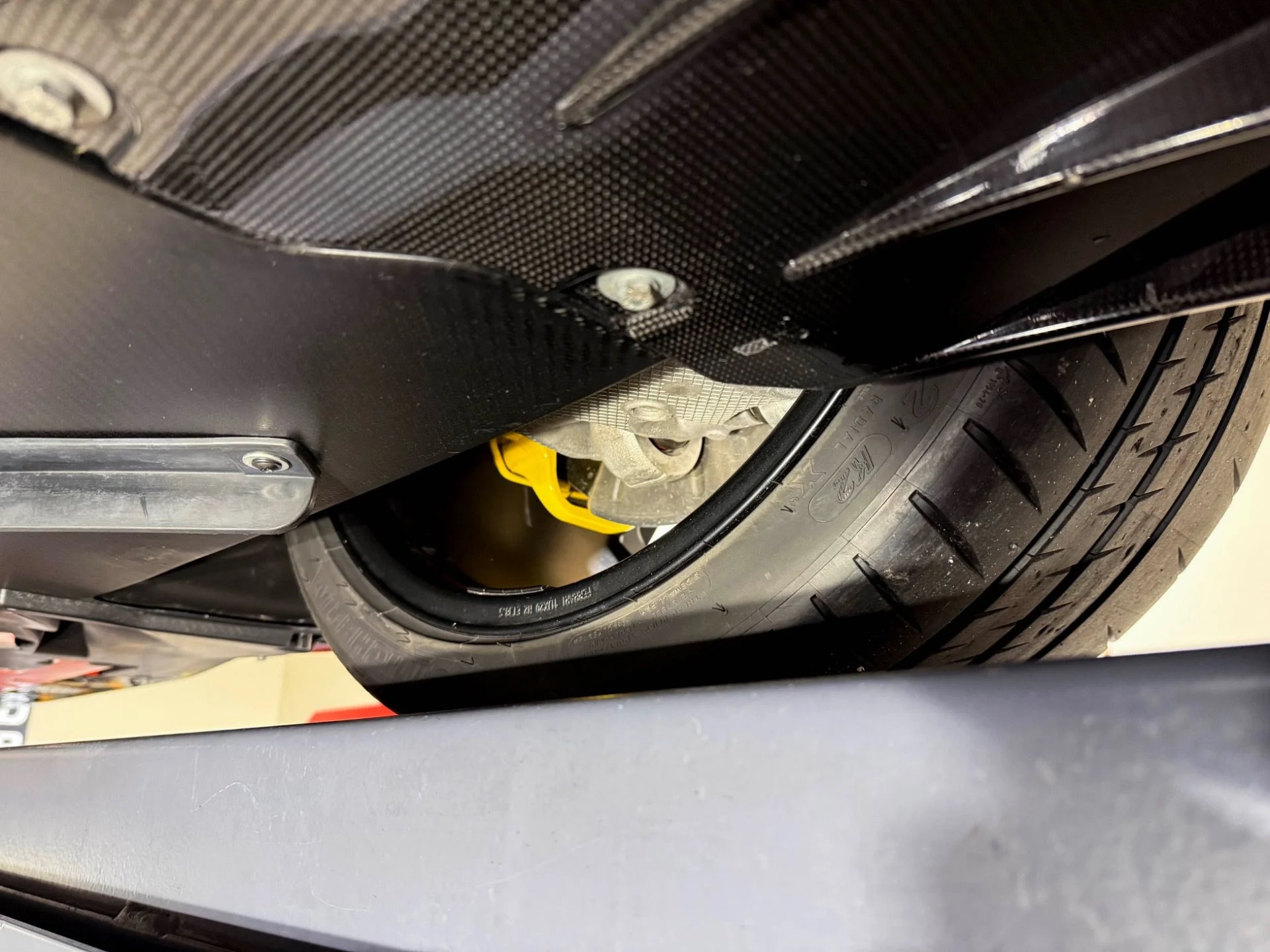 mph093_3363904675_Used_2019_Ferrari_488_Pista_Coupe_1764016786_7add13b89a