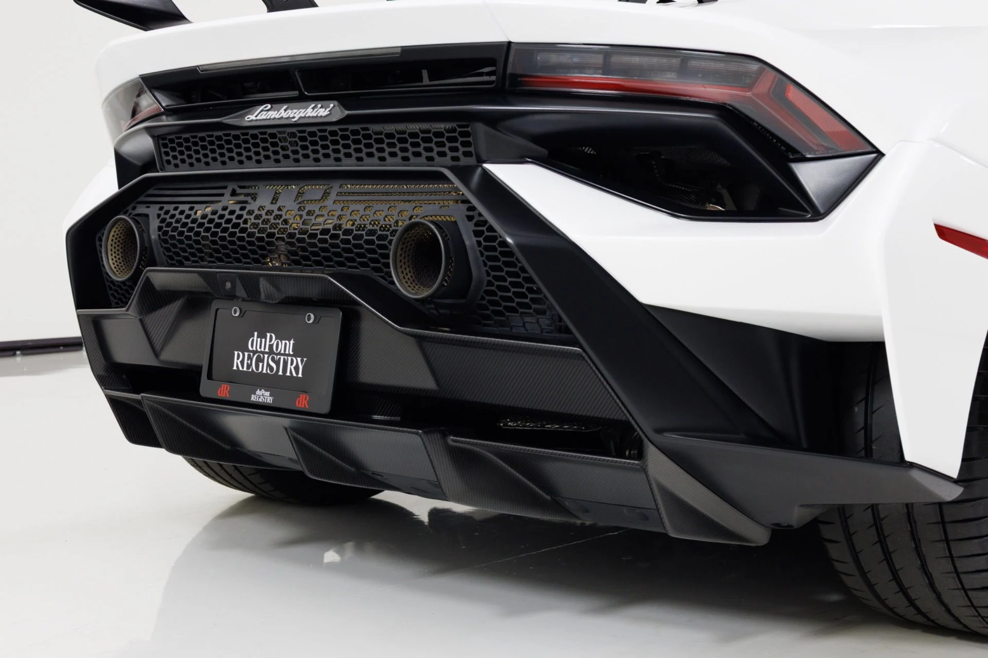 mph093_3432031544_Used_2021_Lamborghini_Huracan_STO_1789754445_d913017692