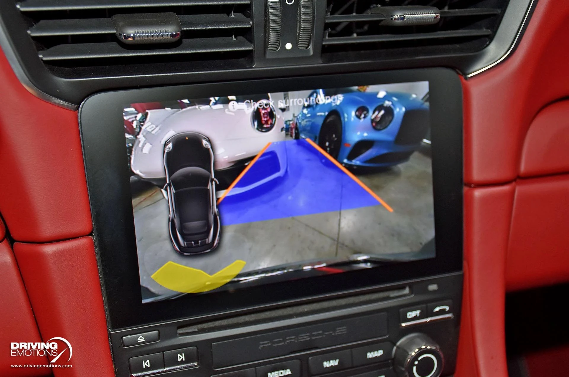 mph093_351707465_866_p94_l_f4c6d8130c