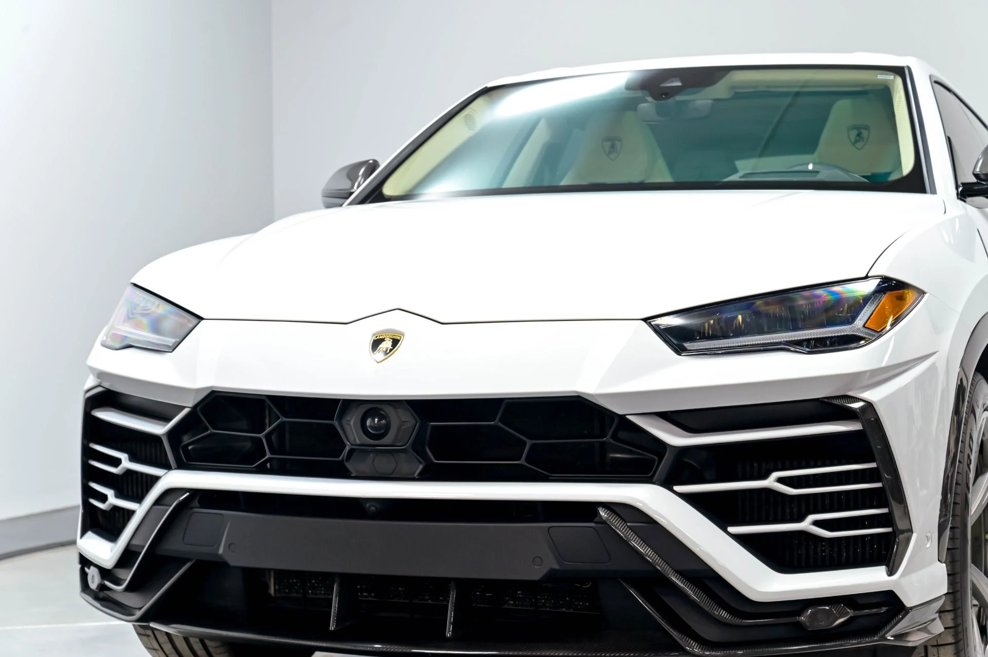 mph093_3650585974_Used_2020_Lamborghini_Urus_1778528583_3b497fccfe