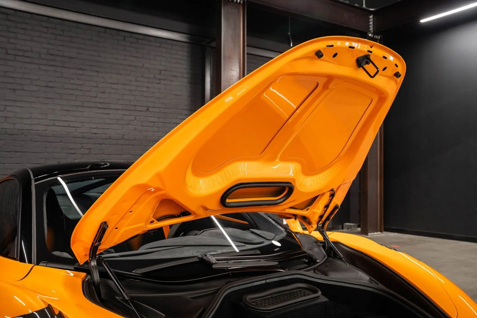 mph093_3729073018_mclaren_765lt_2021_cf3afd3cb3