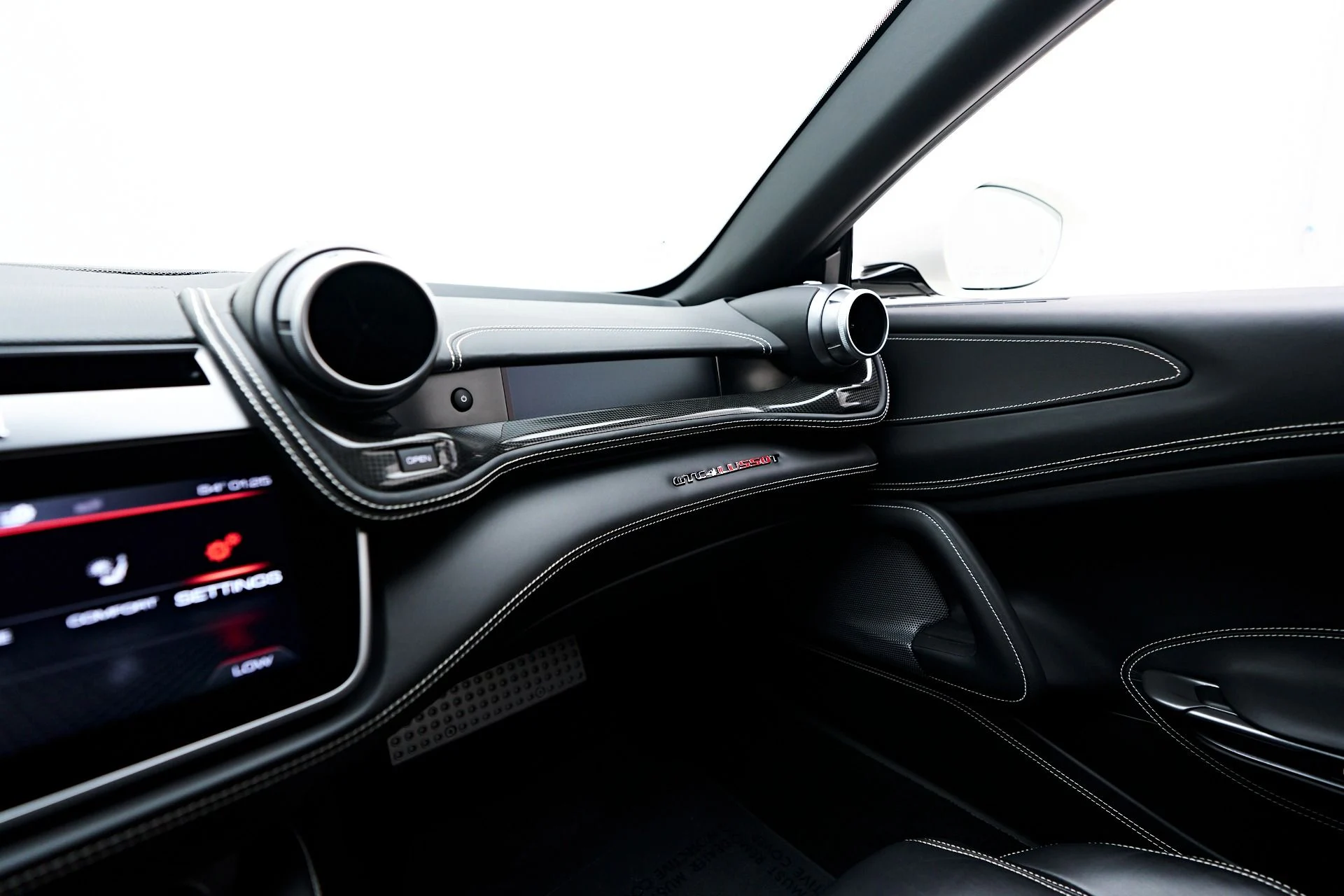 mph093_3815171547_Used_2019_Ferrari_GTC_4_Lusso_T_1758850921_20fe490dd7