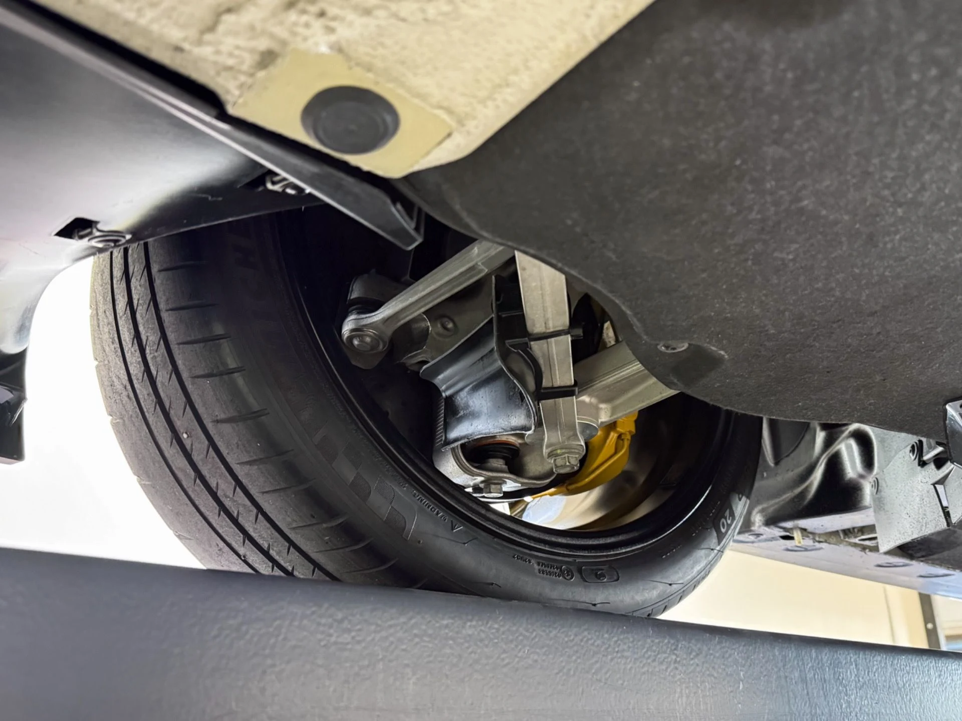mph093_794738170_Used_2018_Porsche_911_GT_2_RS_1792444226_6922ffbc40