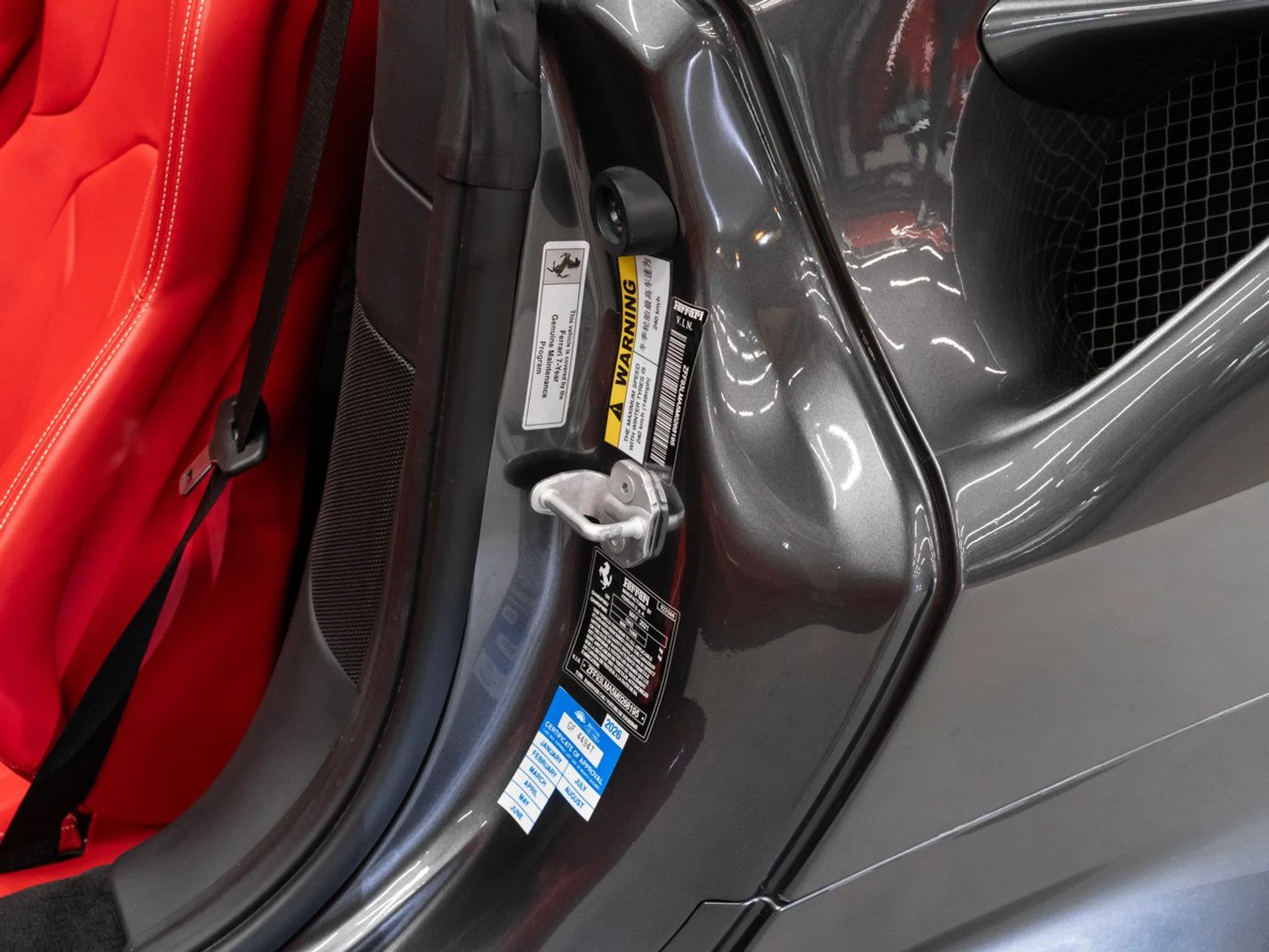 mph094_1181350470_ferrari_f8_spider_2021_ee0a5f5821