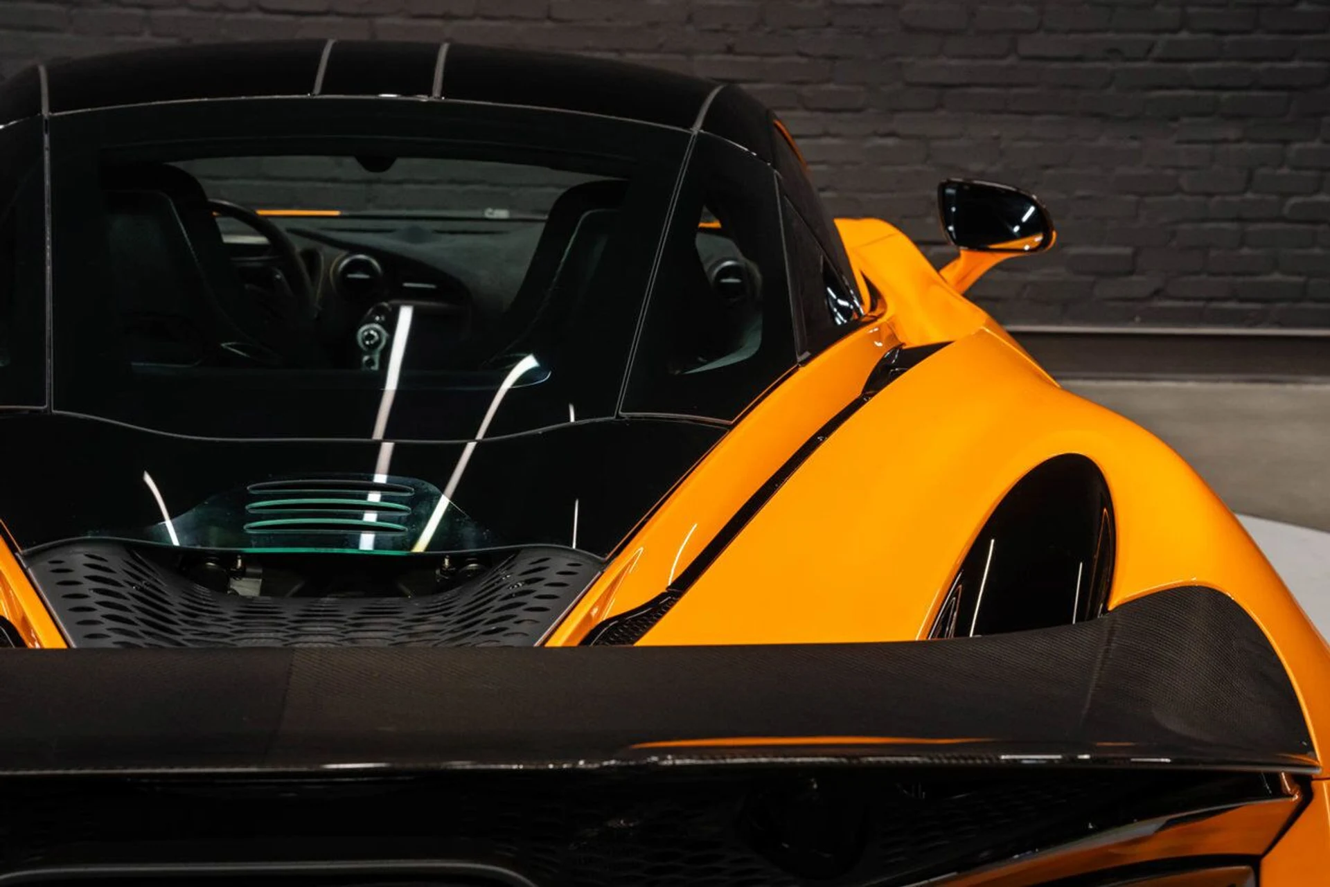 mph094_1232852106_mclaren_765lt_2021_22f3308641