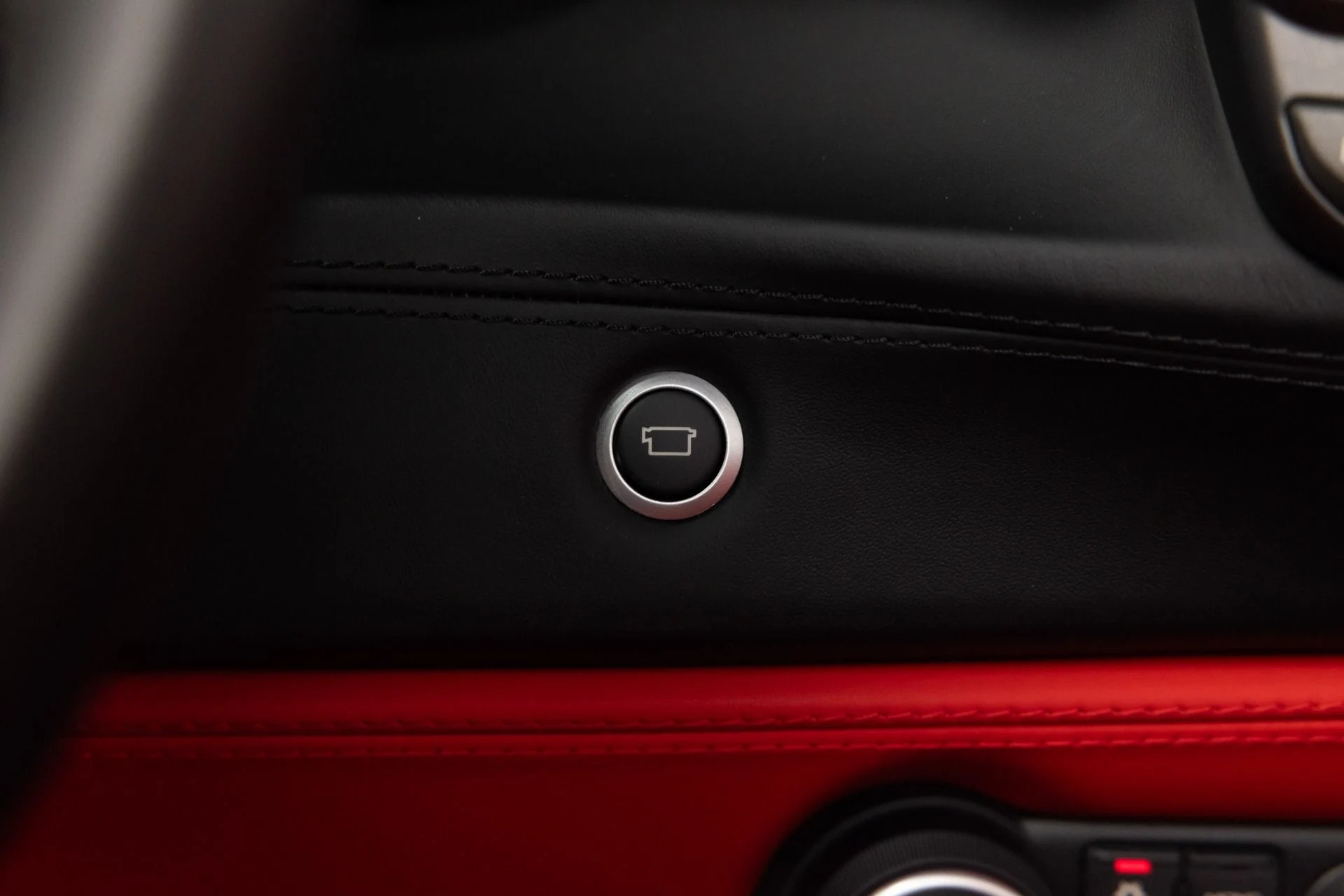 mph094_1324362066_Used_2017_Ferrari_488_Spider_1782928038_05047371e5