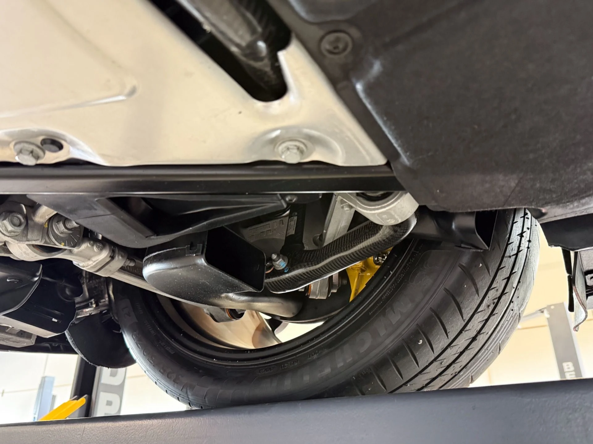 mph094_1375576681_Used_2018_Porsche_911_GT_2_RS_1792444226_33e2543863