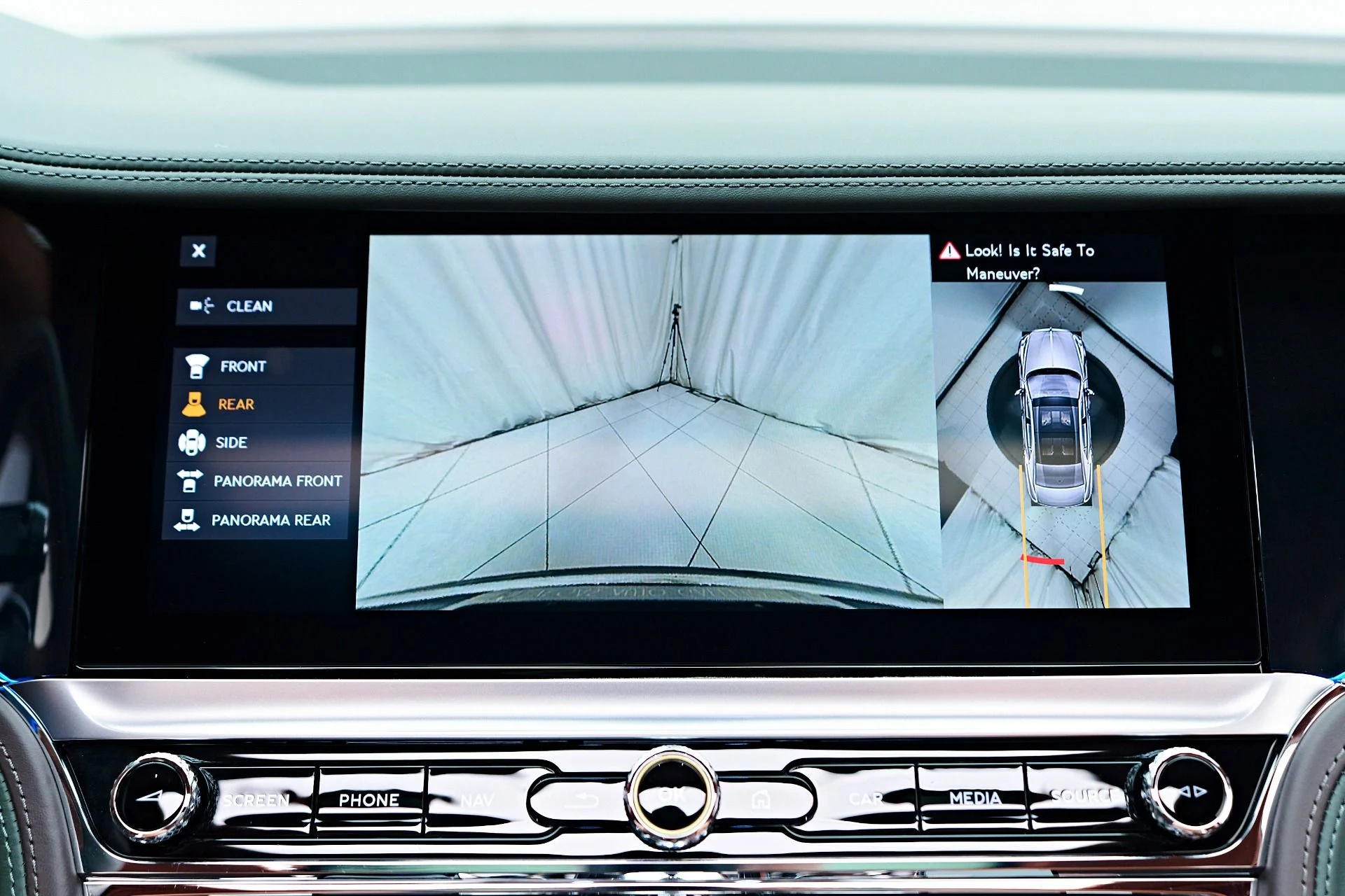mph094_1417643031_Used_2024_Bentley_Flying_Spur_Mulliner_W12_1756173526_74fd6e7039