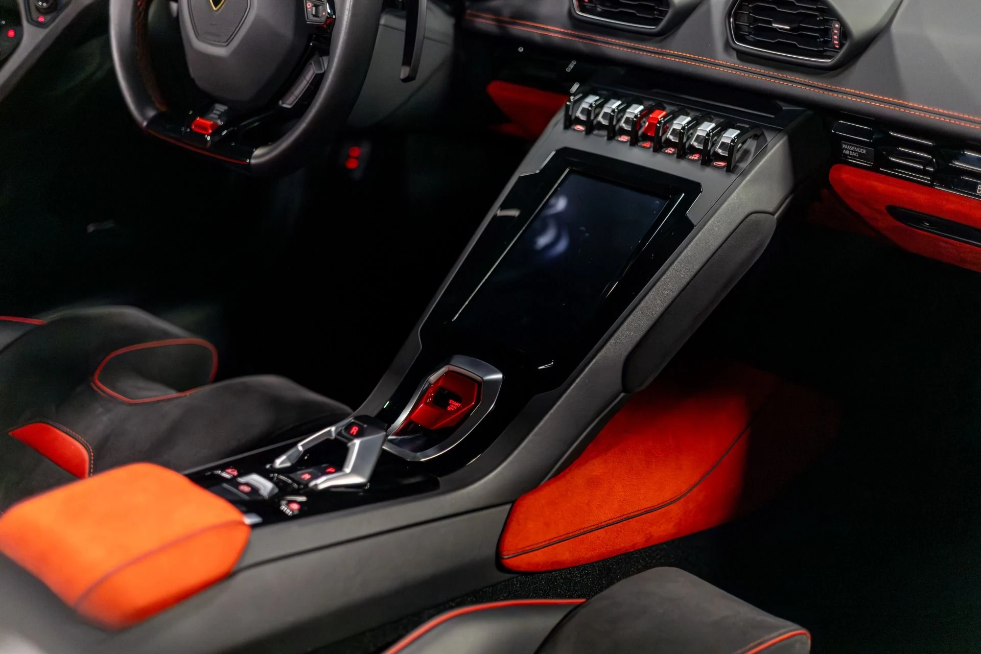 mph094_1620295517_Used_2021_Lamborghini_Huracan_EVO_1773475781_1a0278c287