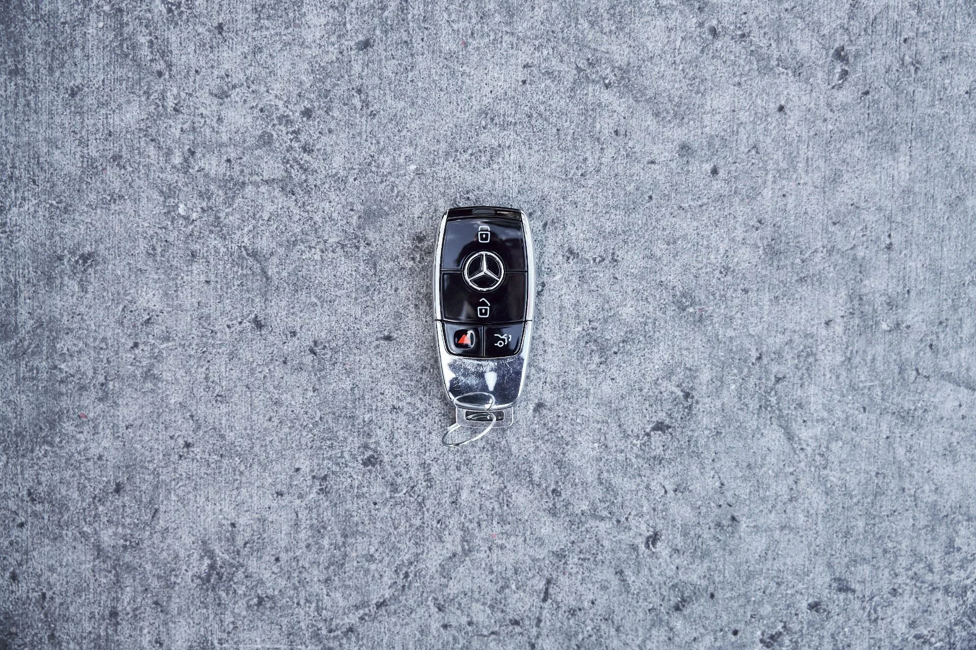 mph094_1861827332_Used_2024_Mercedes_Benz_GLS_Maybach_GLS_600_1773530661_98b2a54909