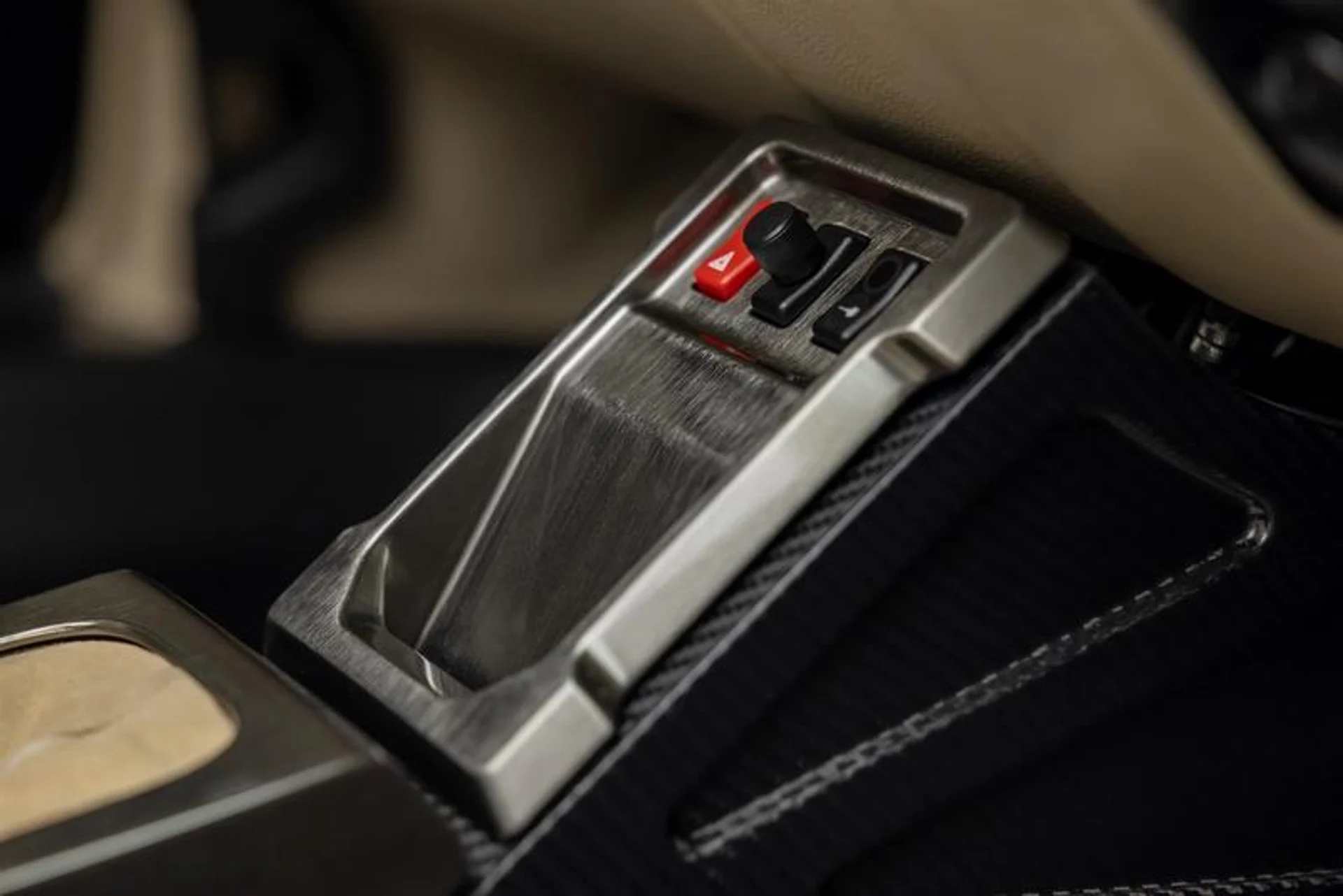 mph094_2027018038_77_F44622_9_E69_49_DE_A645_468_EDFBA_0091_cc95b0295b