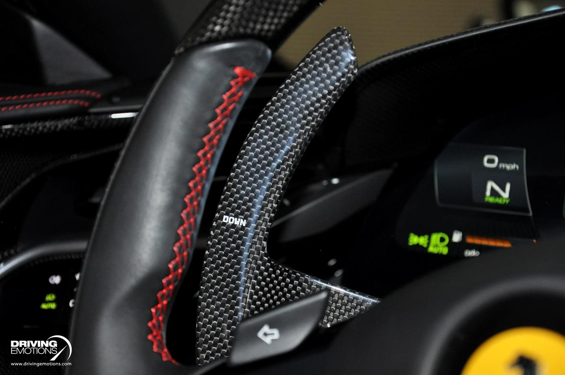 mph094_2027919193_860_p95_l_28f3ec52b0