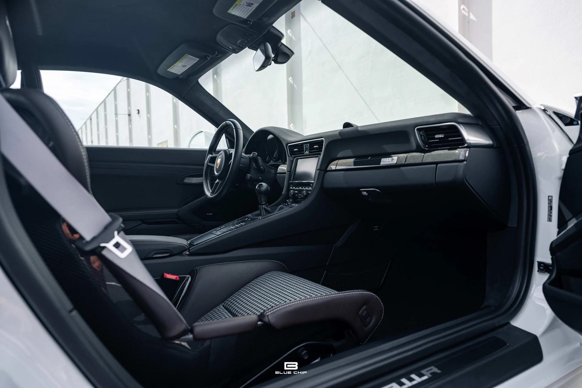 mph094_2147006959_6a691d1154b78440879c7cb7_23789_202016_20_Porsche_20911_20_R_95_87aec9e7ac