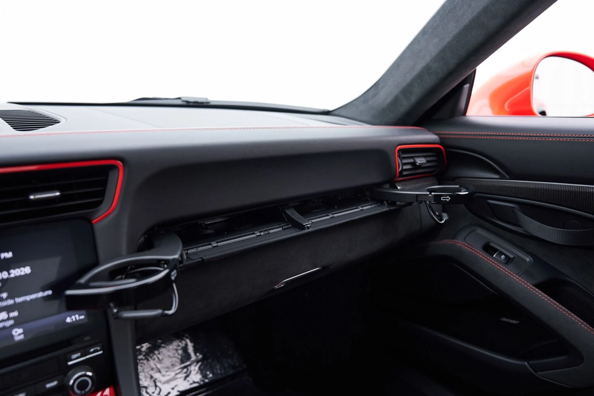mph094_2254938261_Used_2018_Porsche_911_GT_2_RS_1792687287_ae35c83d63