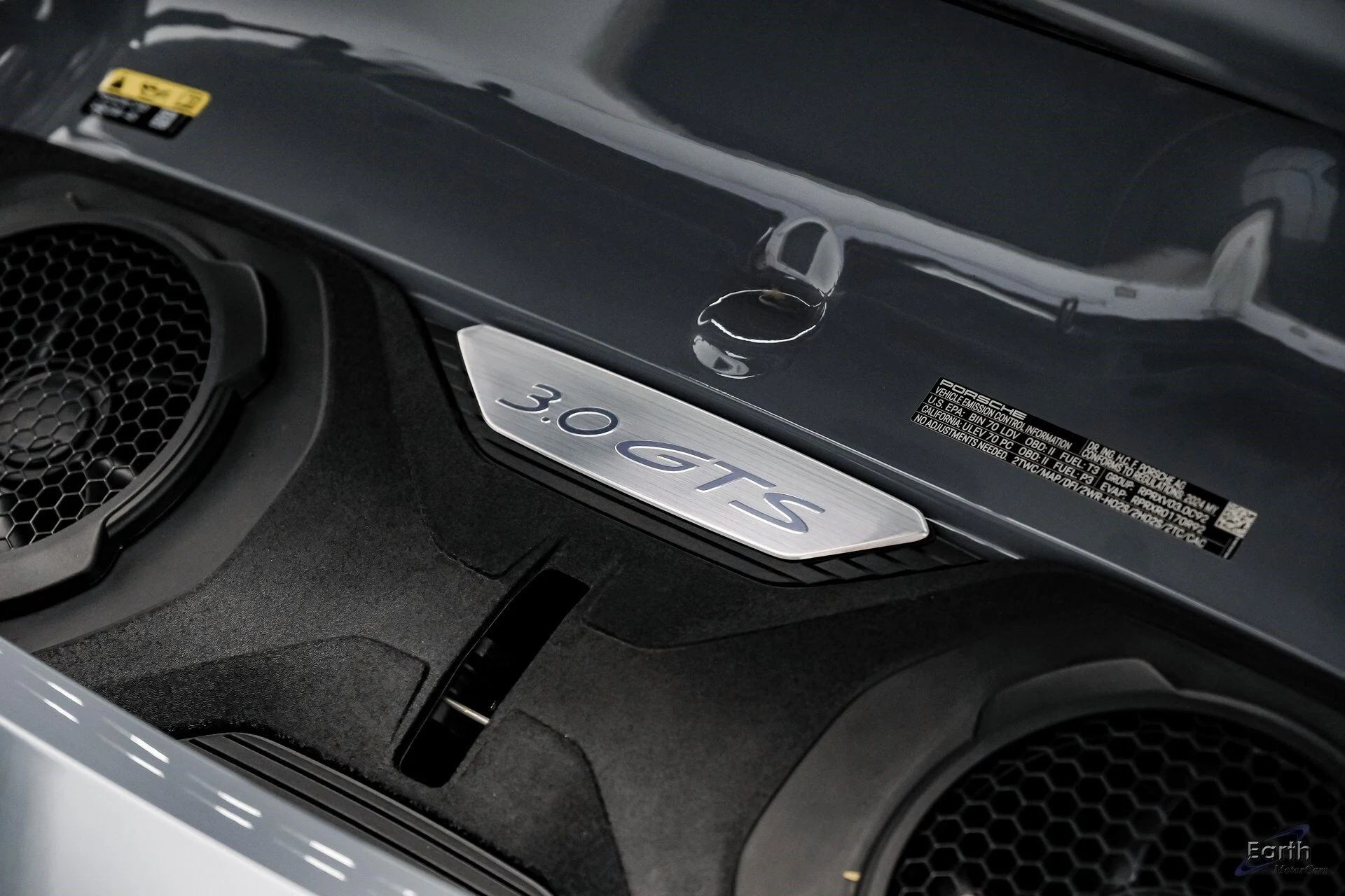 mph094_2827660501_8db732835441a25d3fec914e1e24eb0ax_c4fbb71495