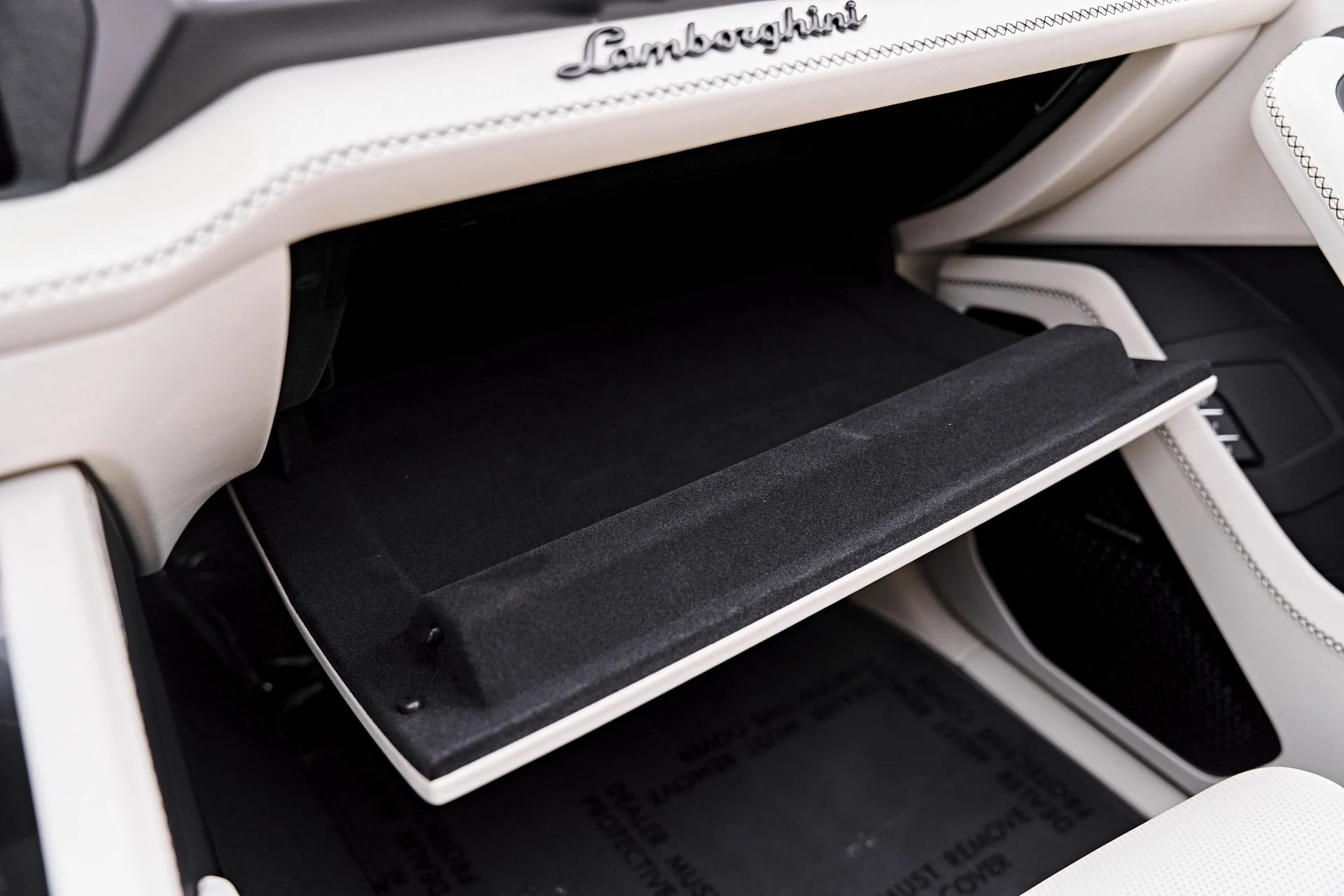 mph094_2841038977_Used_2025_Lamborghini_Urus_SE_1785259061_da71175759