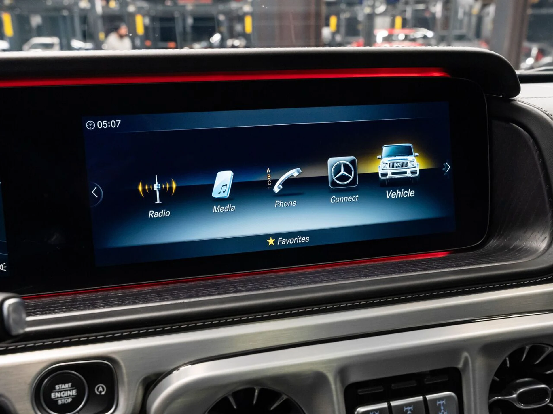 mph094_2847650330_mercedes_benz_g_class_2021_3a554bed1b