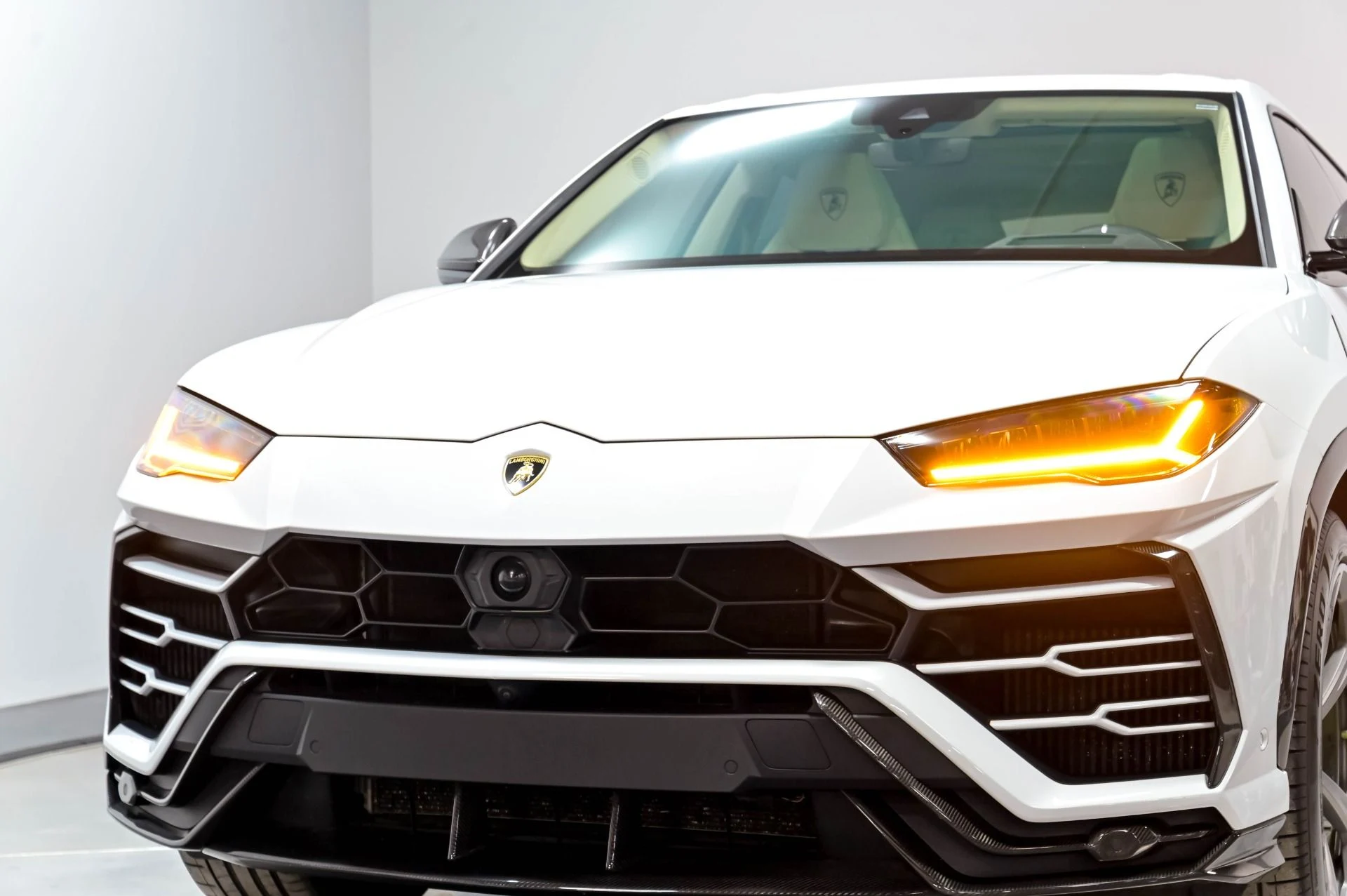 mph094_3092134999_Used_2020_Lamborghini_Urus_1778528583_4aa8ae2533