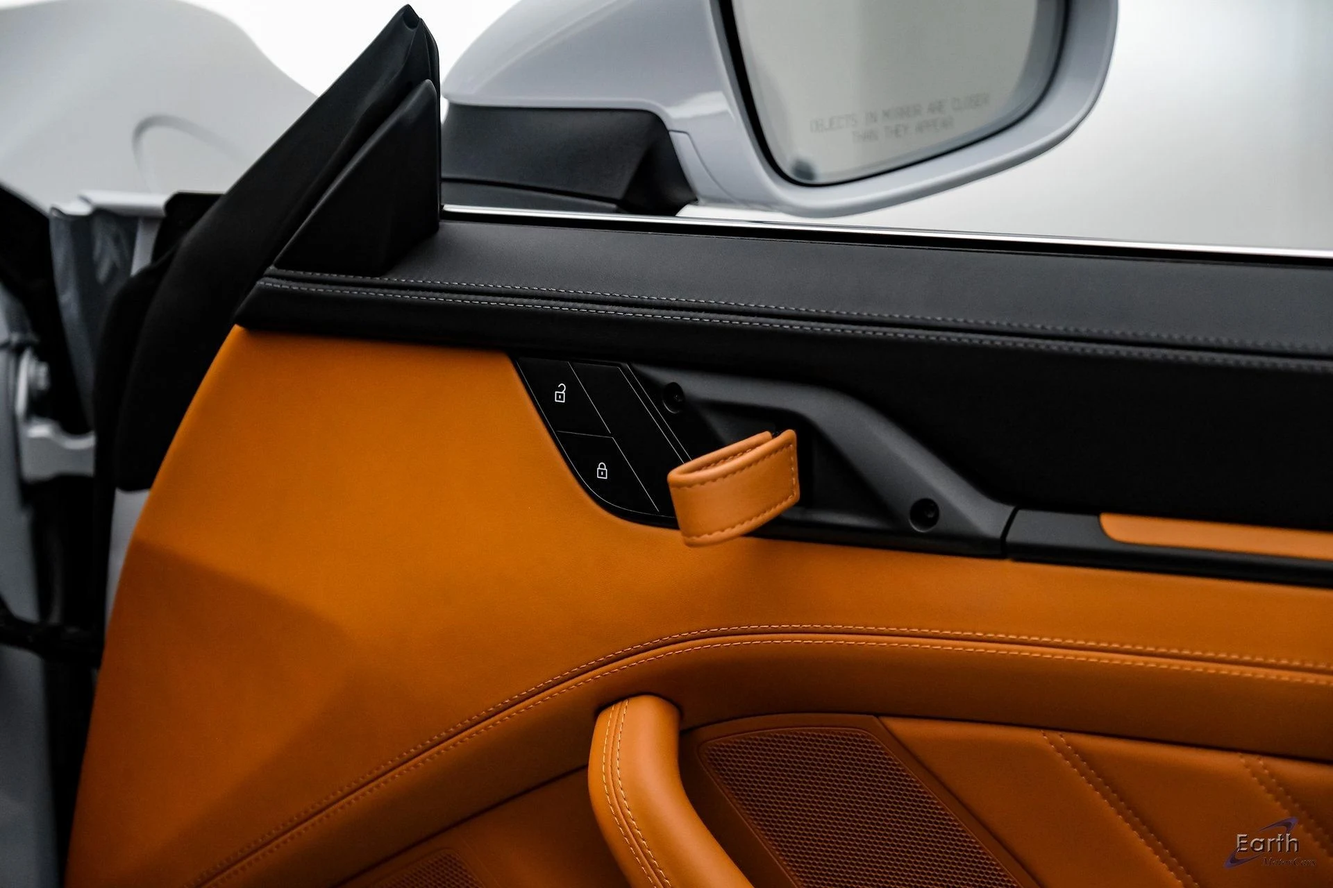 mph094_3208168202_2c23def7544c793c87cec143bae63b21x_5f20aef8d5