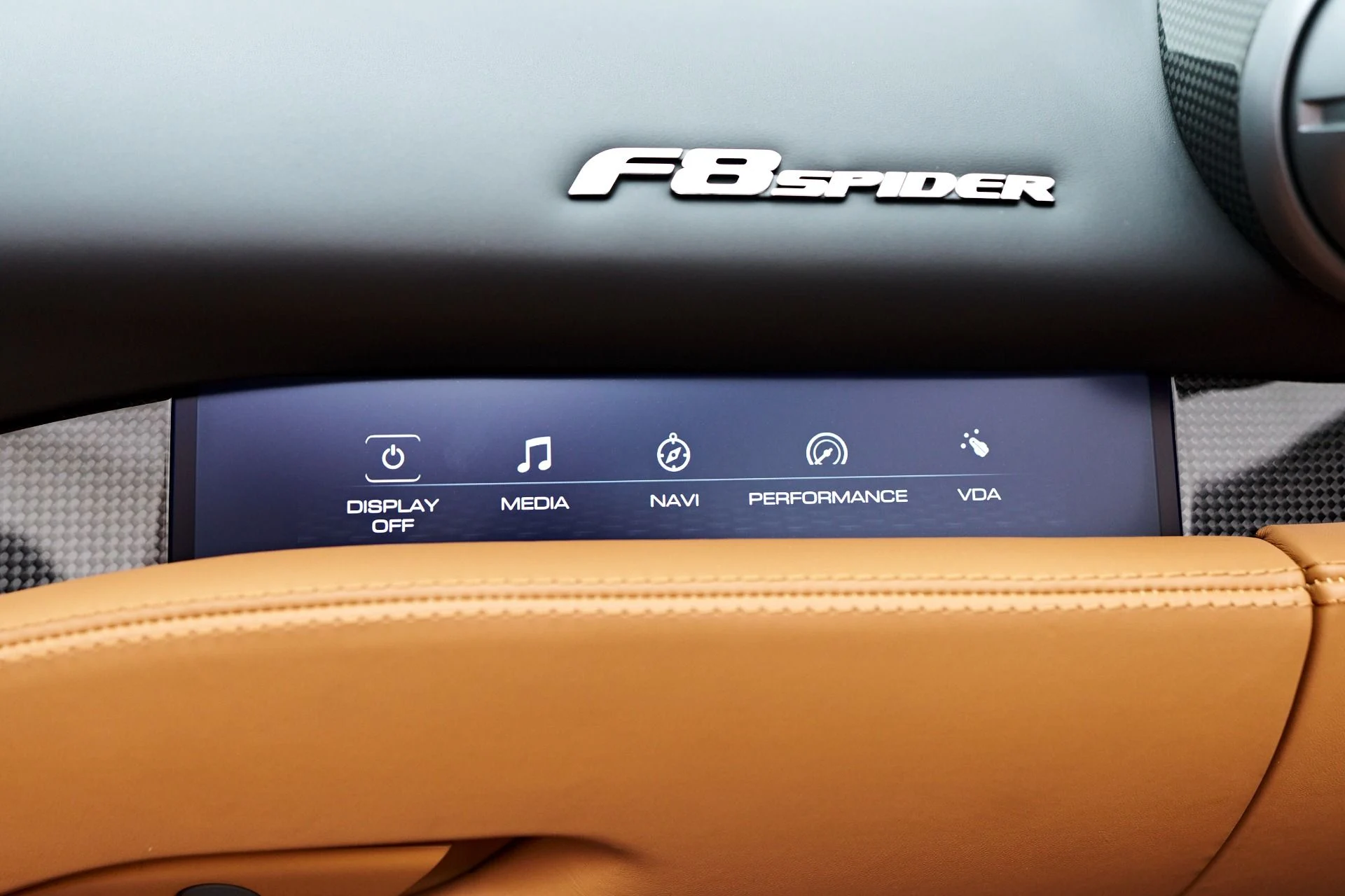 mph094_3518547544_Used_2022_Ferrari_F8_Spider_Base_1757638686_5c0f646239