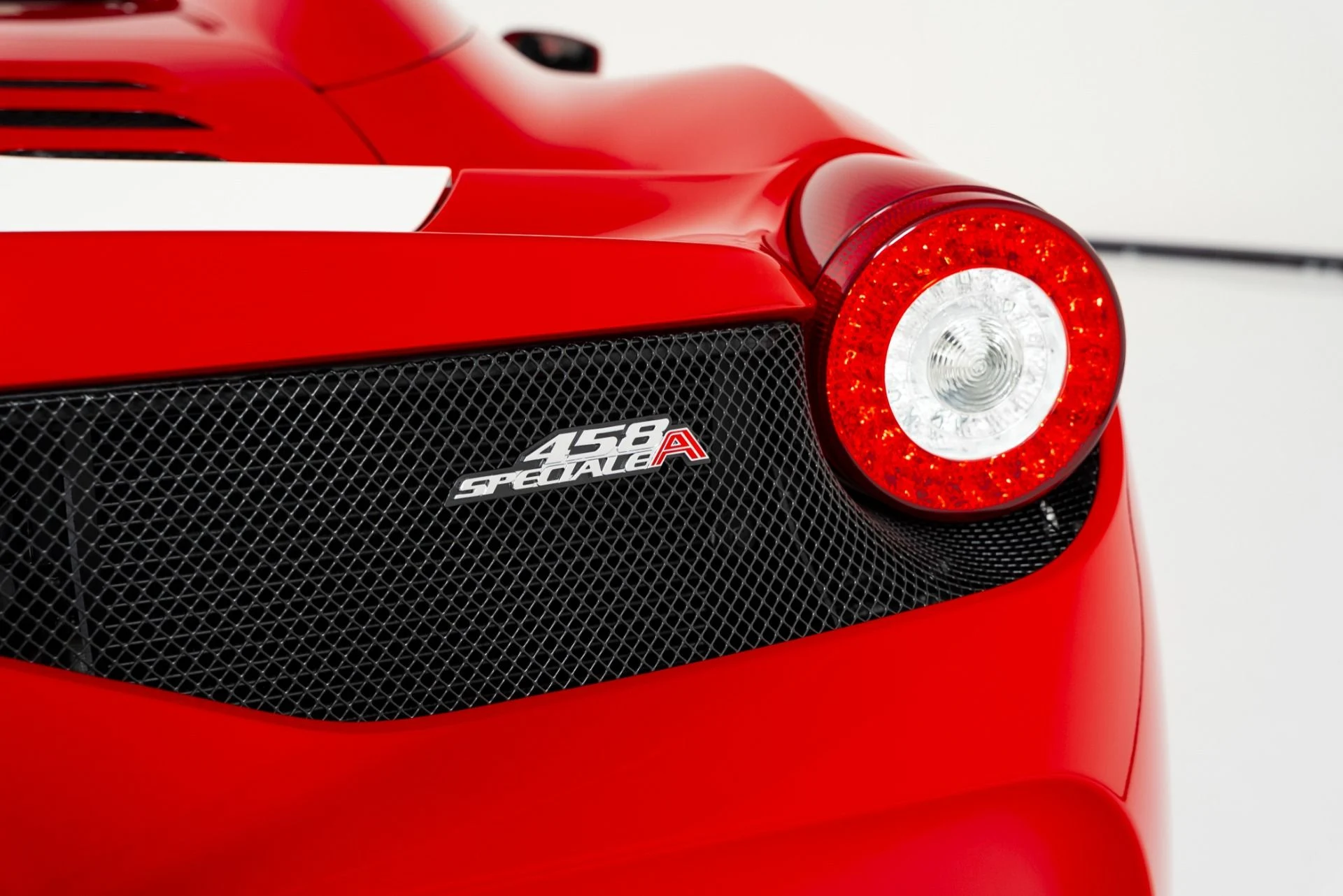 mph094_3623055978_Used_2015_Ferrari_458_Speciale_Aperta_1760122919_b8b90b3e0d