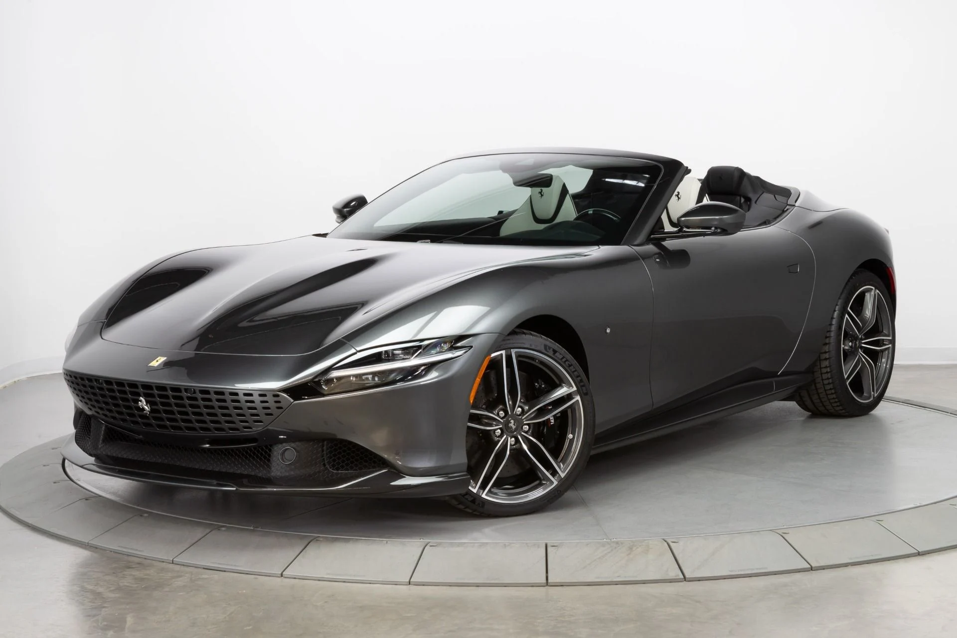 mph094_3753777872_Used_2024_Ferrari_Roma_Spider_1772566645_82ed683ab3