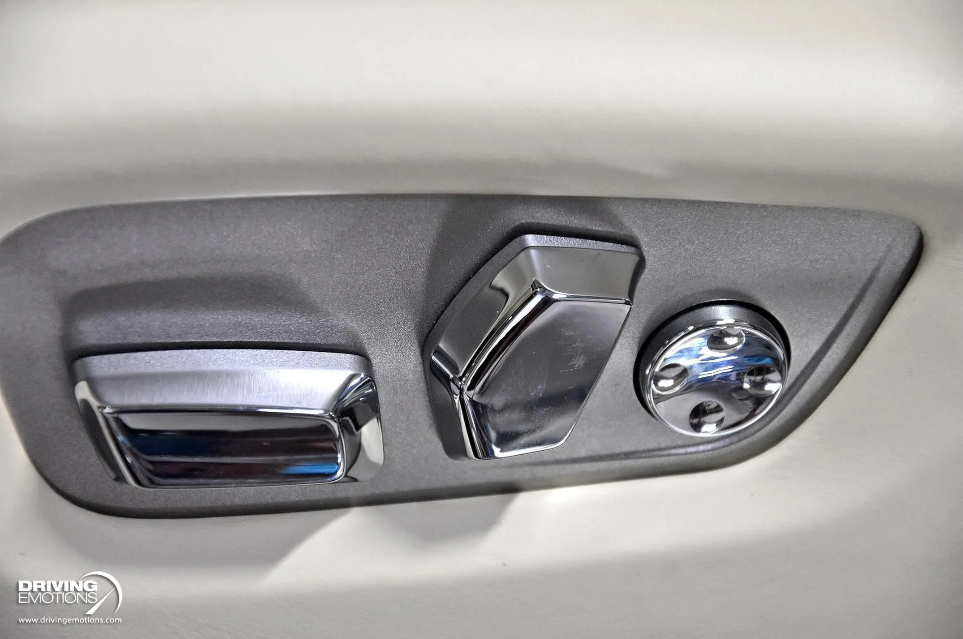 mph094_3875884033_883_p95_l_e1bb6d0915