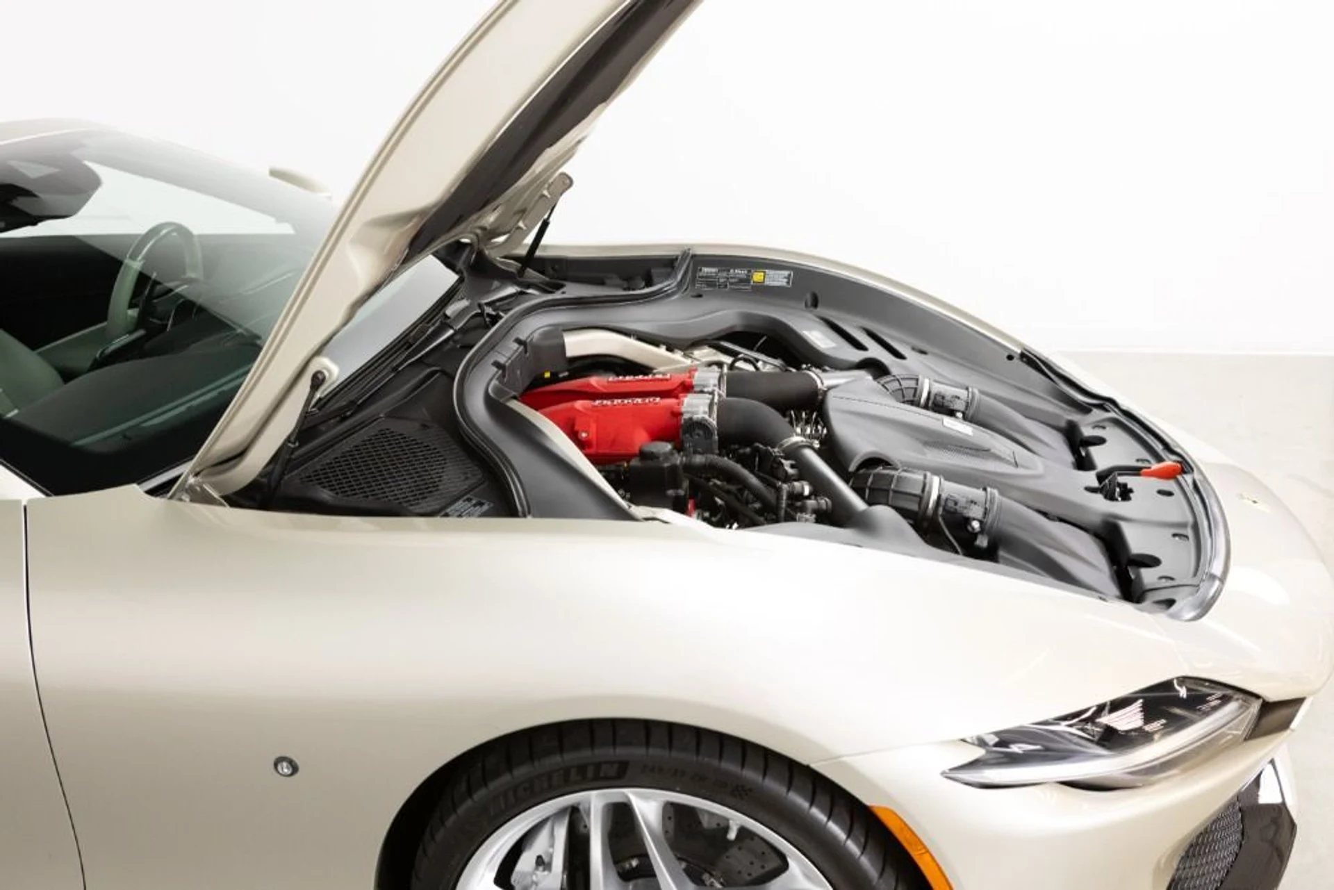 mph094_4157416952_Used_2024_Ferrari_Roma_Spider_fa058509e7