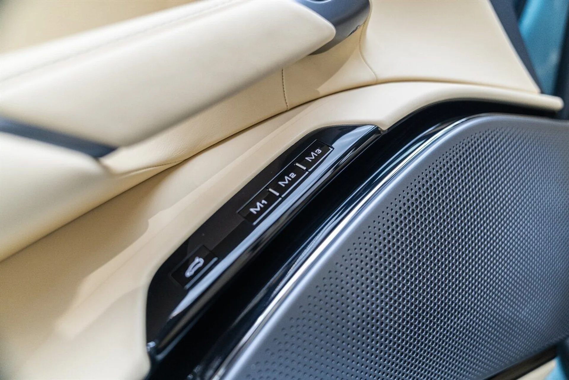 mph094_4198398747_a2d5992dd8_1280_e03647dc0c