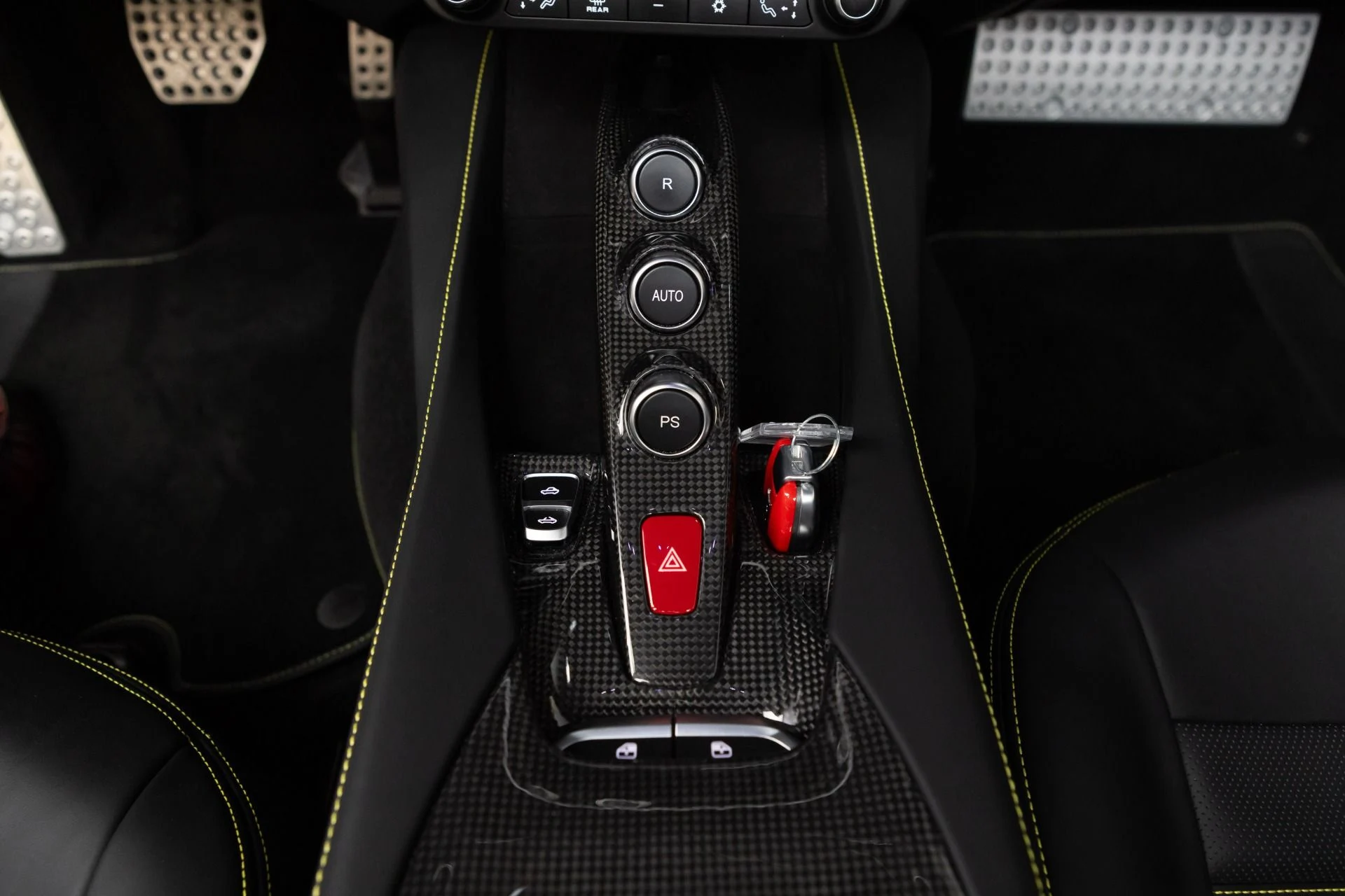 mph094_434019429_Used_2020_Ferrari_Portofino_1777298723_c18606e2de