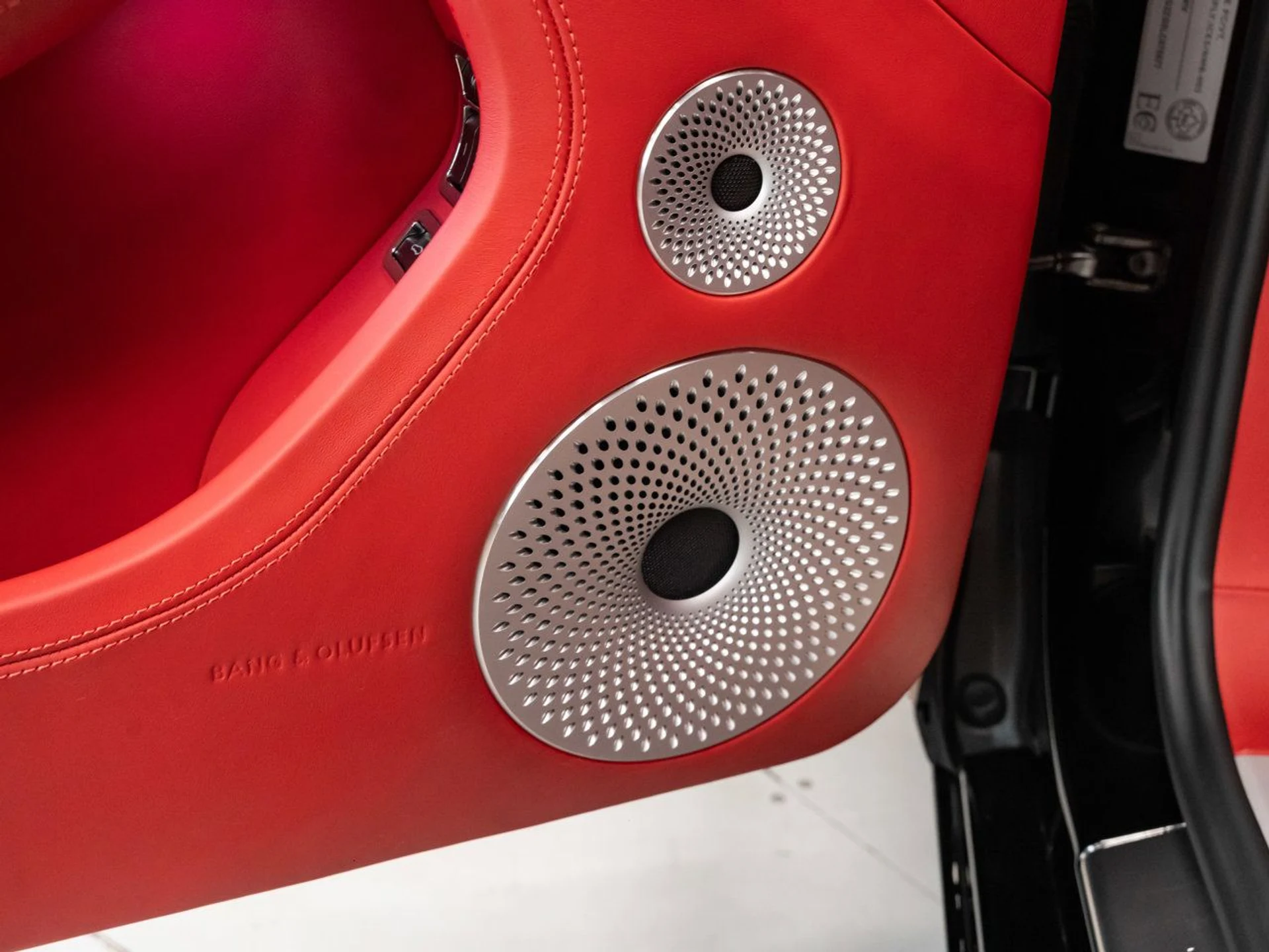 mph094_549711639_bentley_continental_2020_0b146b2973