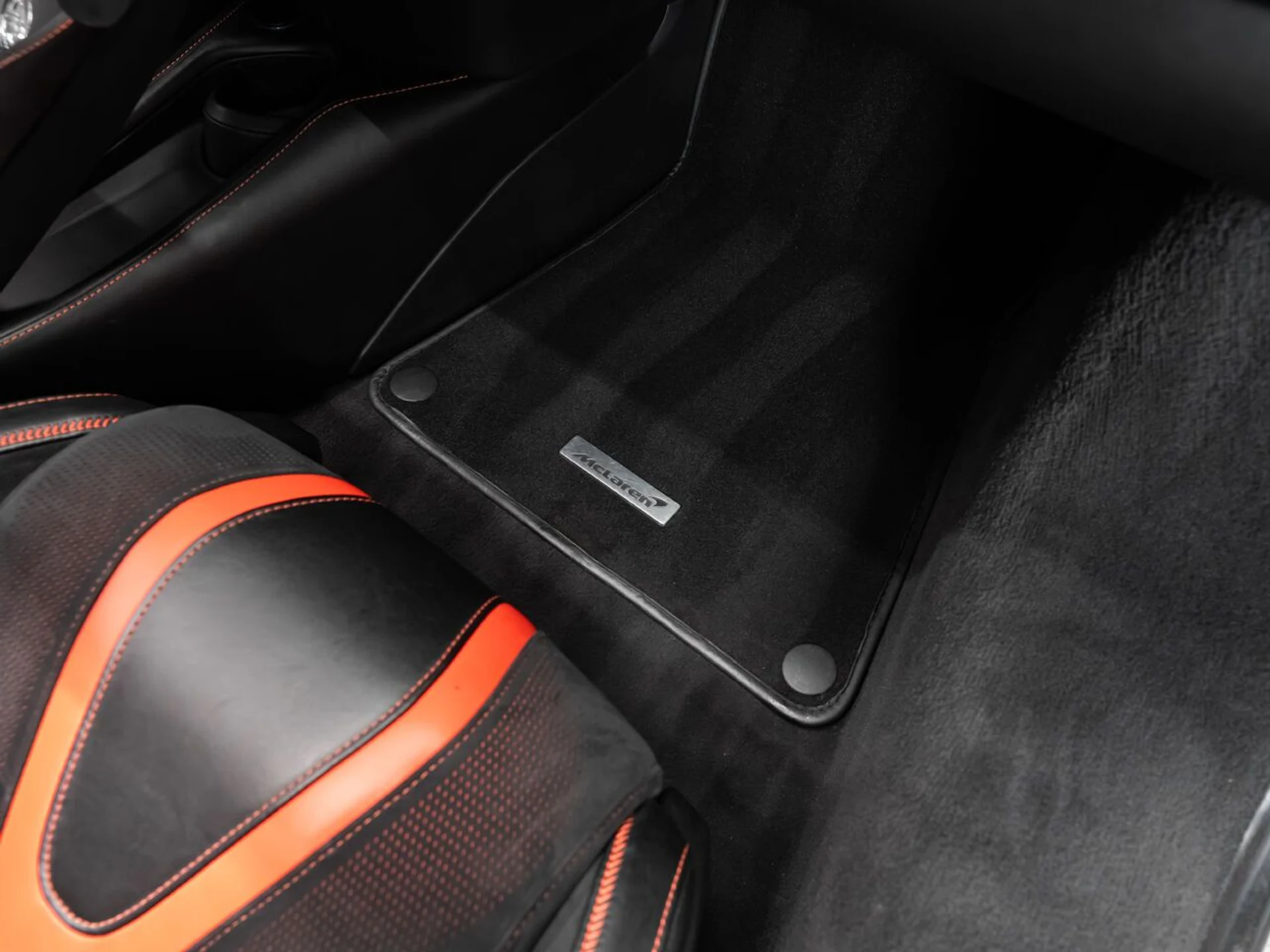 mph094_903325911_mclaren_720s_2019_d360366c9d