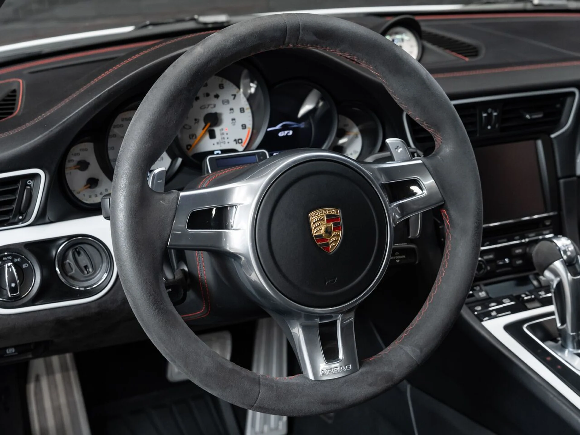 mph094_938984057_porsche_911_2015_5eeaeee612