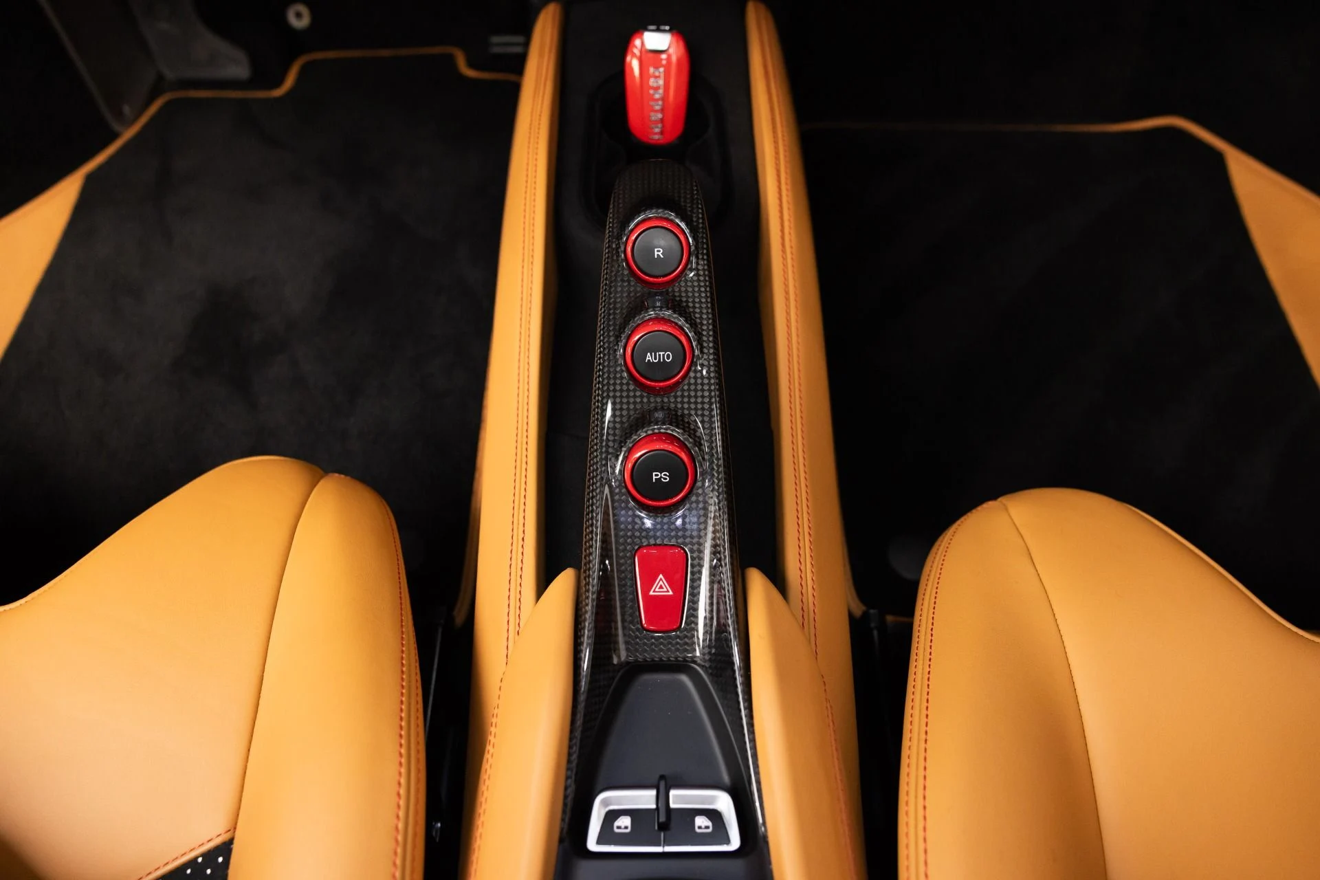 mph095_1632390772_Used_2021_Ferrari_F8_Spider_1788360479_5f6907fa0f