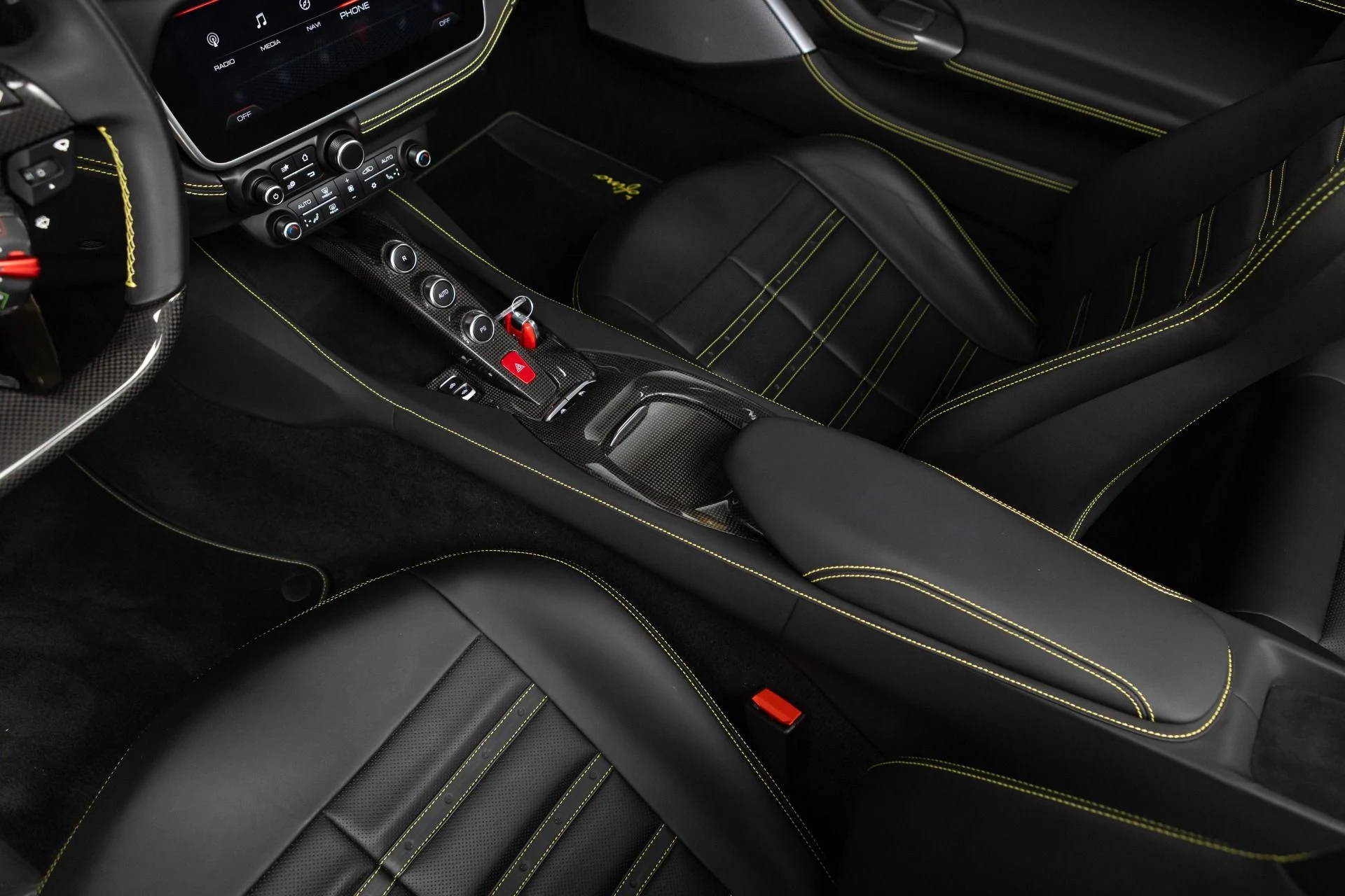 mph095_1646101370_Used_2020_Ferrari_Portofino_1777298723_5360a5fc34