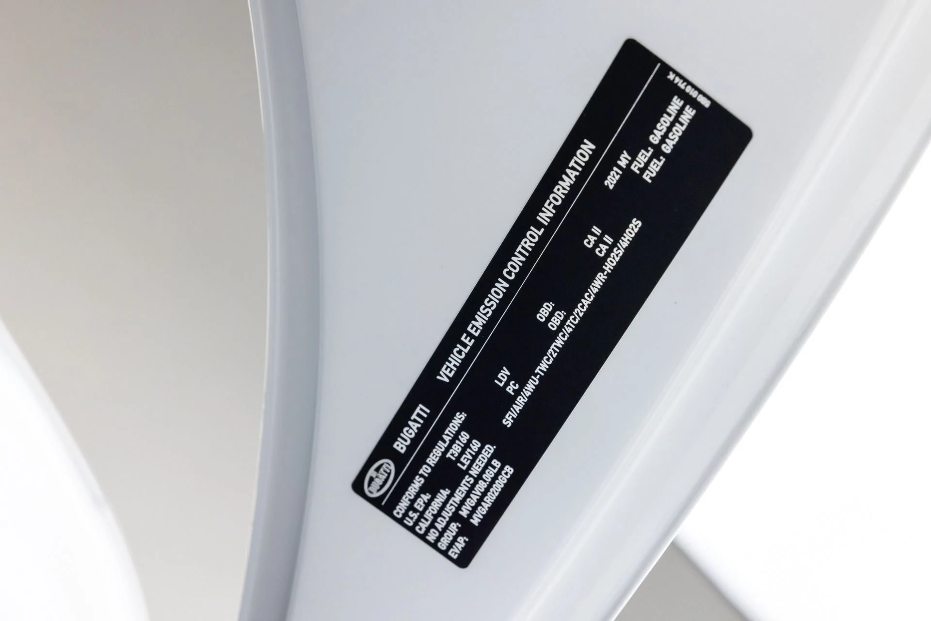 mph095_1728962843_11790_p96_l_546e5dc7ec