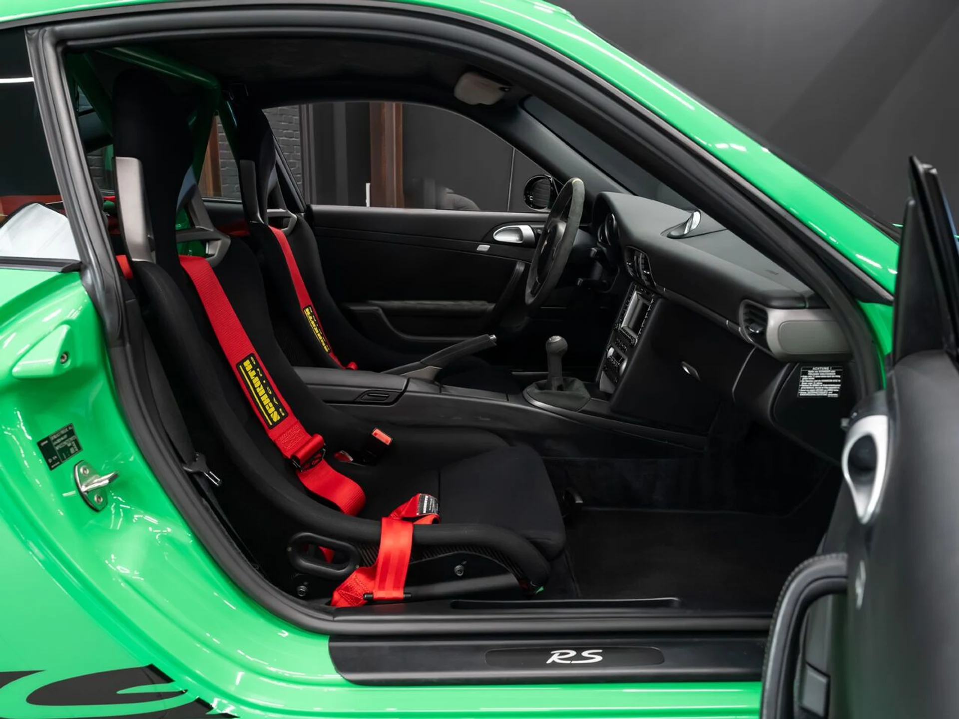mph095_1856374414_porsche_911_gt3_rs_2007_679cc600fe