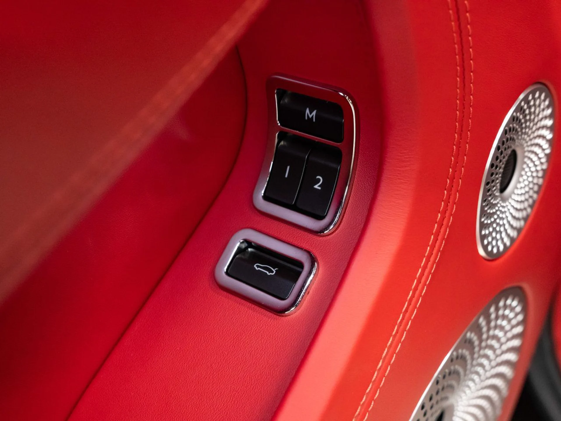 mph095_2364471326_bentley_continental_2020_0b1c1efe10