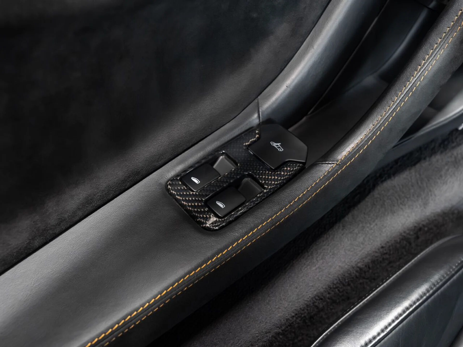 mph095_2441875244_mclaren_mp4_12c_2012_171fb8a0ec