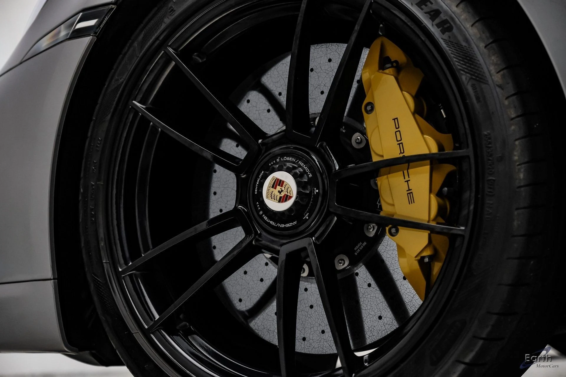 mph095_2729641083_2d3788604f3b6677ee907a343e7e7530x_c15c876c4d