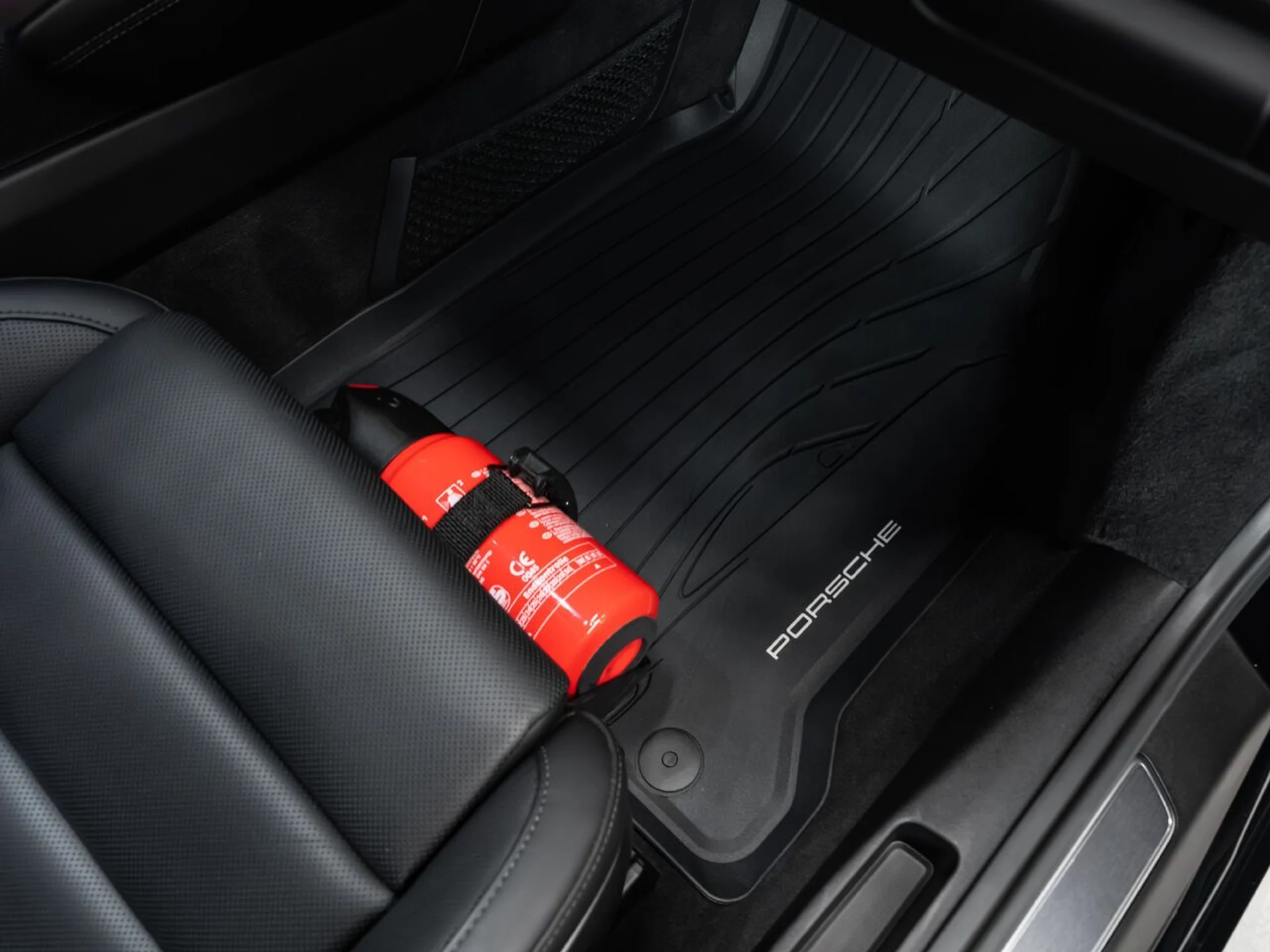 mph095_273708728_porsche_911_2022_e9d2ee0877